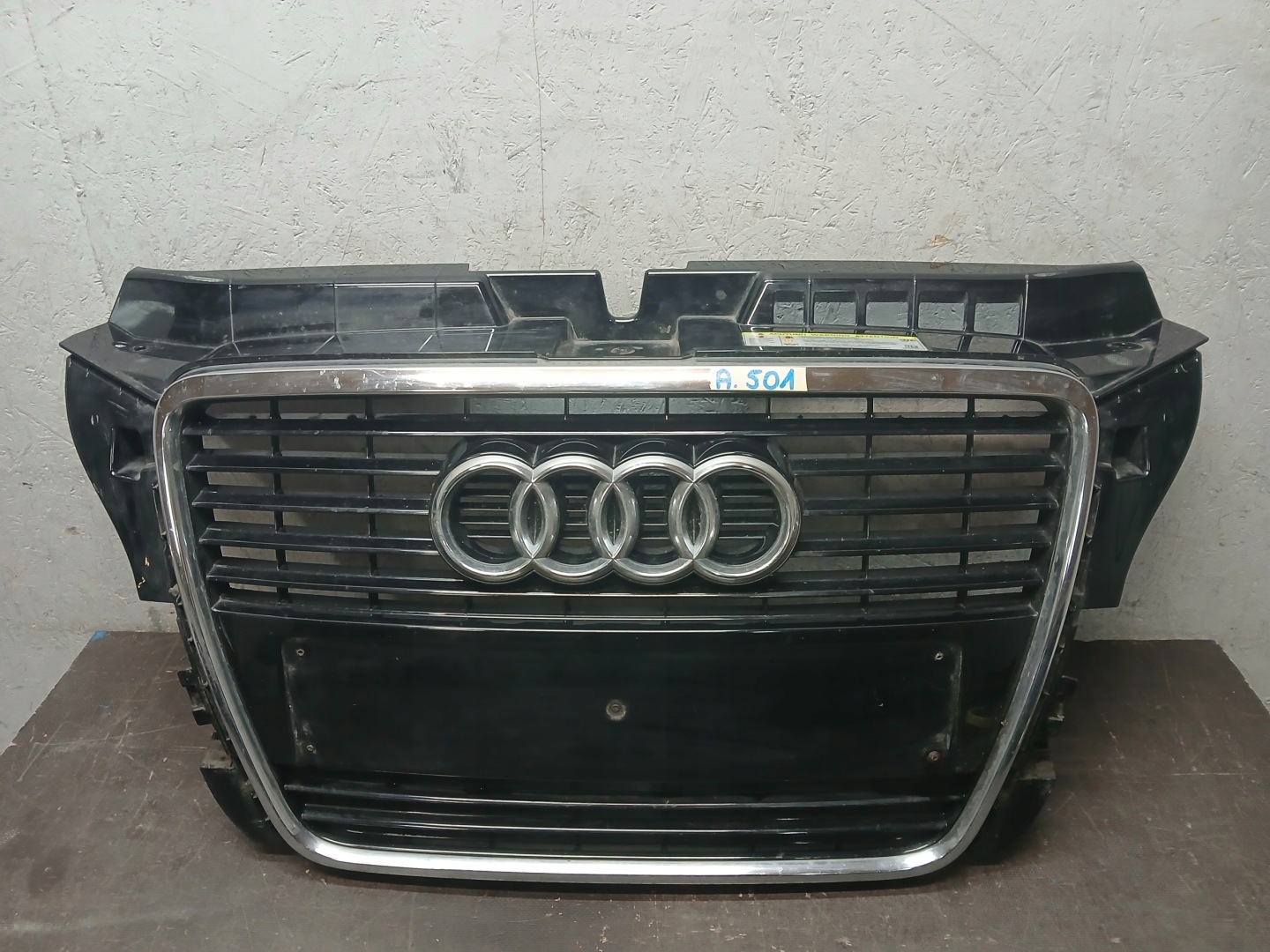 Audi A3 8P Kühlergrill FRONTGRILL Kühlergitter 8P0853651 - Thumbnail 1