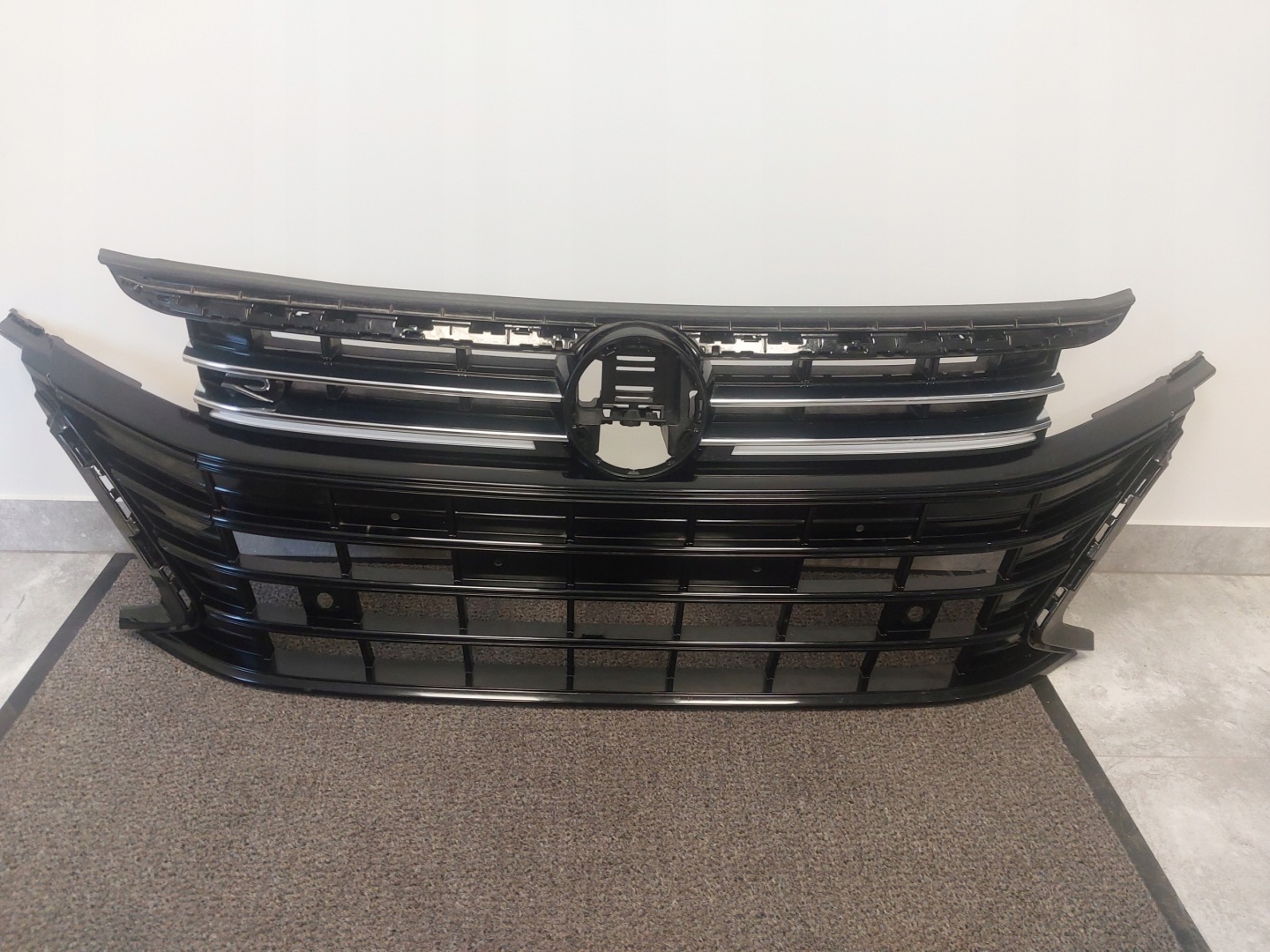 VW Arteon 3H Kühlergrill FRONTGRILL Kühlergitter 3G8853651GB - Thumbnail 1