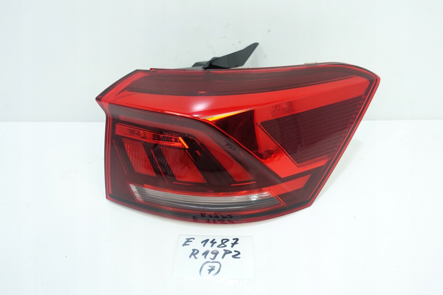 VW T-Roc A1 Rückleuchte 32GA945096 Rearlamp - Thumbnail 1
