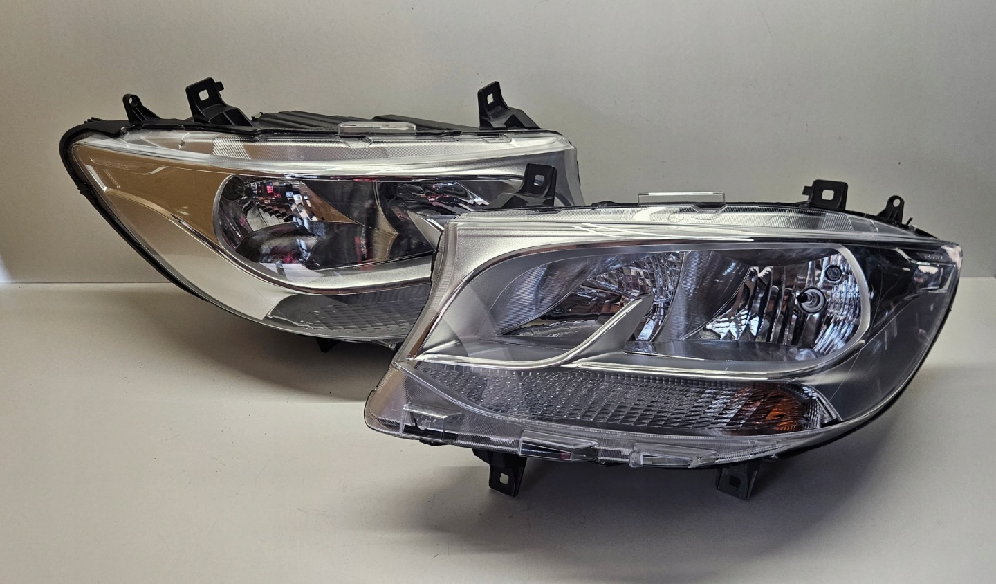 Frontscheinwerfer Mercedes-Benz Sprinter W910 A9109060000 LED Links Headlight - Thumbnail 1