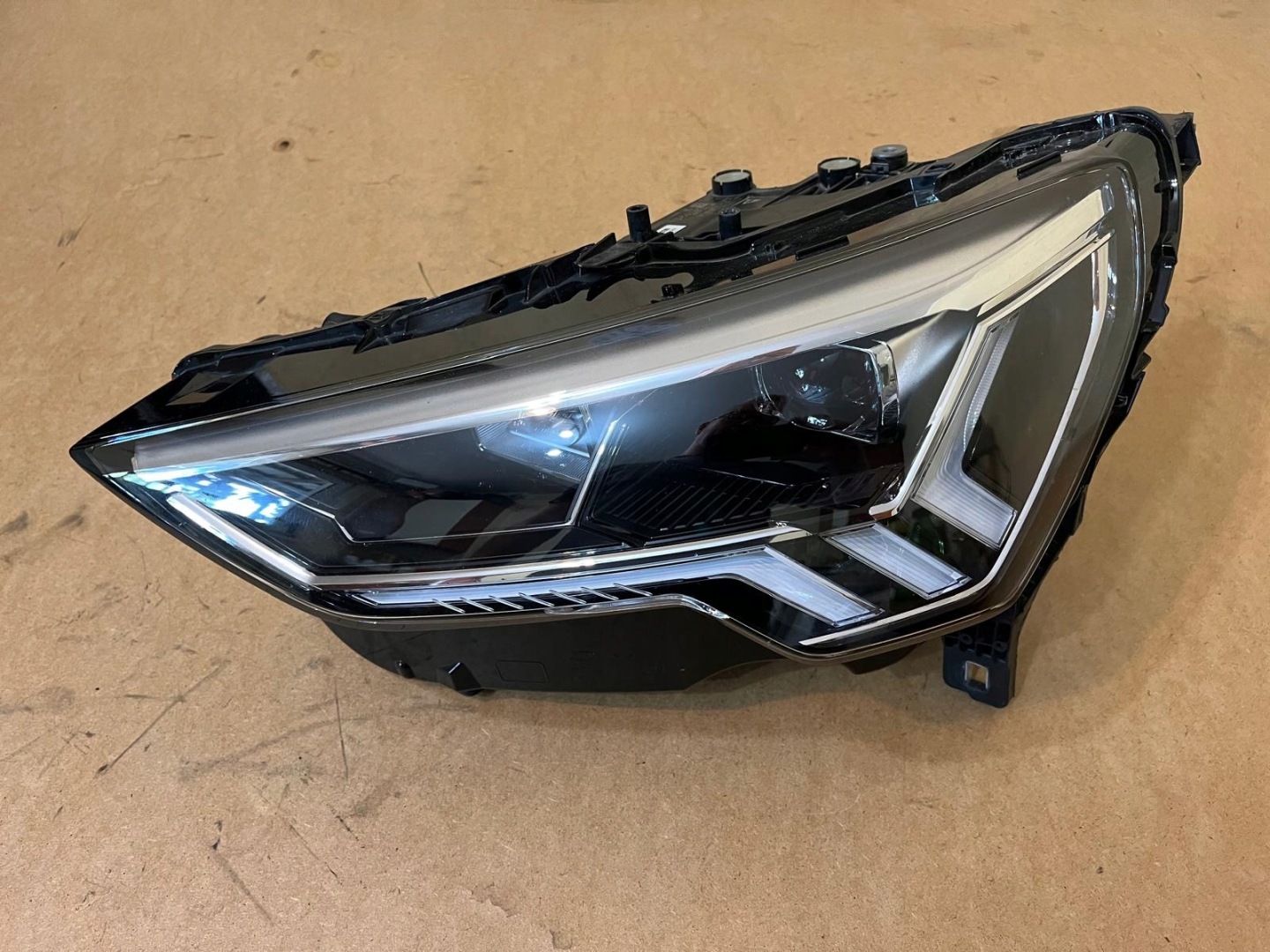 Frontscheinwerfer Audi Q3 83A941033 LED Links Scheinwerfer Headlight - Thumbnail 1