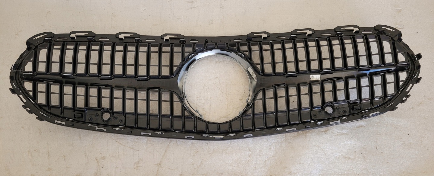 Mercedes-Benz C-Klasse W202 Kühlergrill FRONTGRILL Kühlergitter A2068883800 - Thumbnail 6