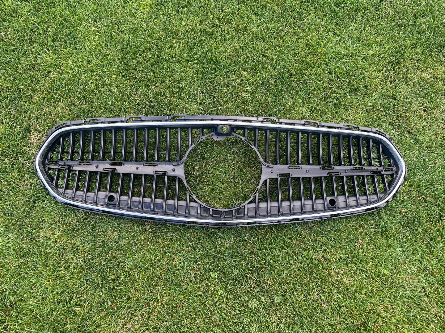Mercedes-Benz C-Klasse W206 Kühlergrill FRONTGRILL Kühlergitter A2068883900 - Thumbnail 1