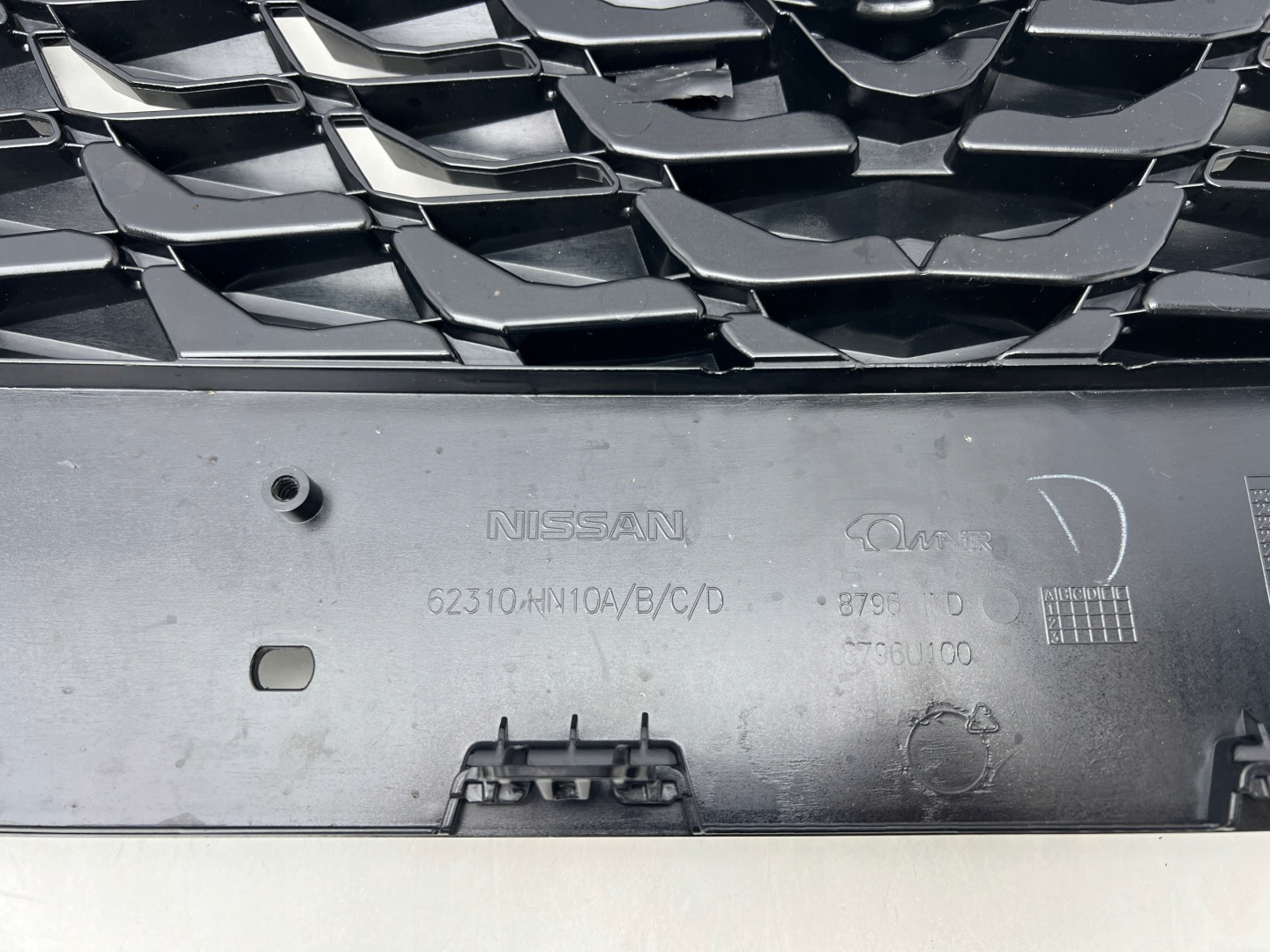 Nissan Qashqai J12 Kühlergrill FRONTGRILL Kühlergitter 62310HN10D - Thumbnail 7