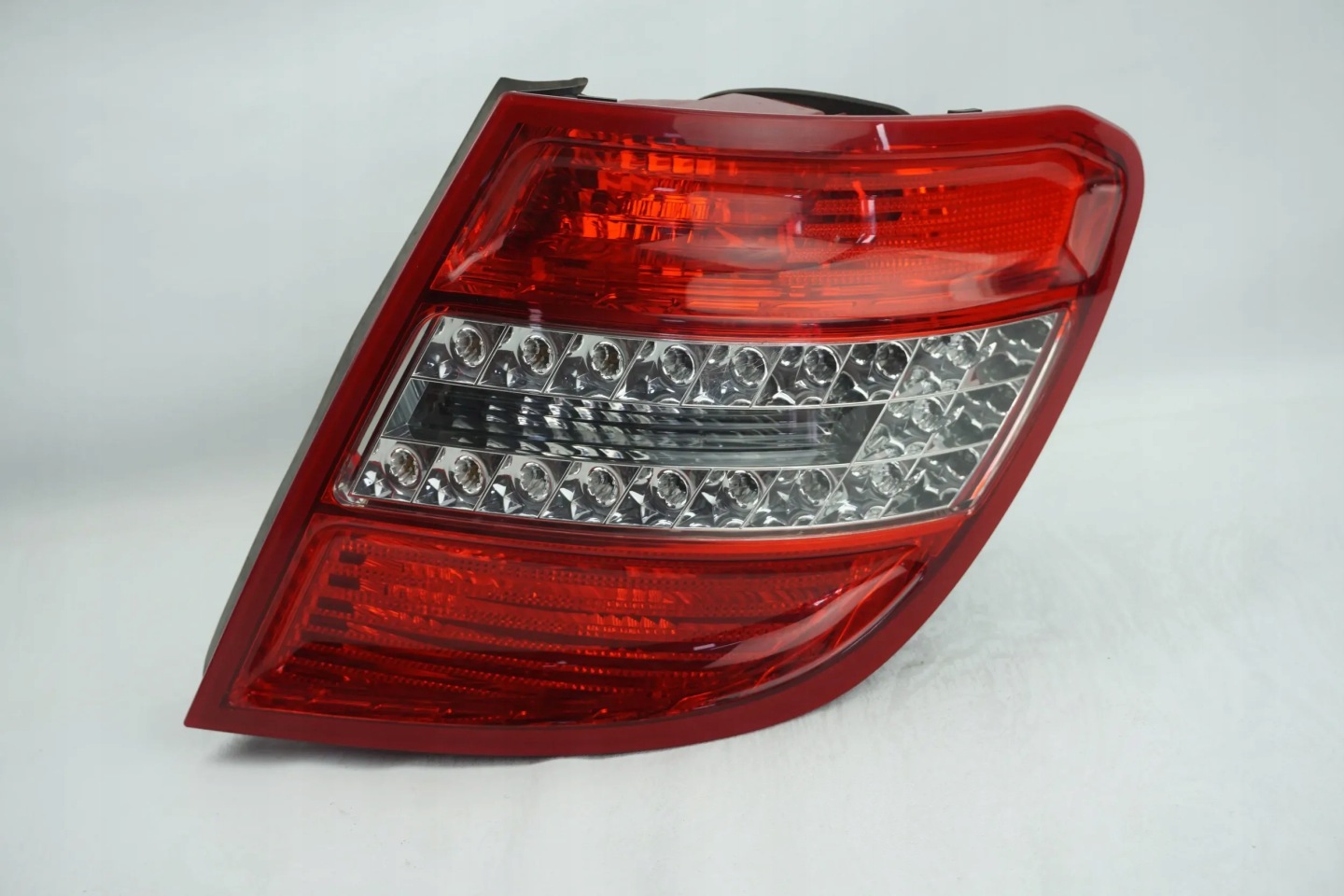 Mercedes-Benz C-Klasse W204 Rückleuchte A2048204064 Rearlamp - Thumbnail 1