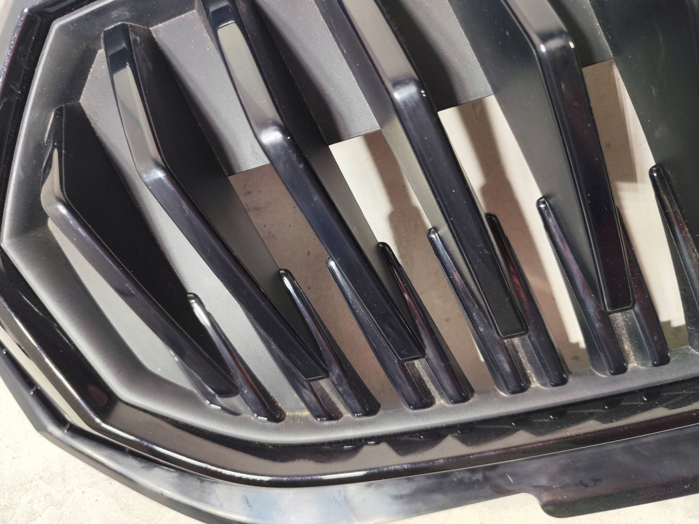 Skoda Fabia 6Y Kühlergrill FRONTGRILL Kühlergitter 6VA853653A - Thumbnail 11