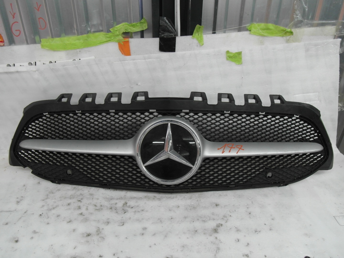 Mercedes-Benz A-Klasse W177 Kühlergrill FRONTGRILL Kühlergitter A1778880000 - Thumbnail 1