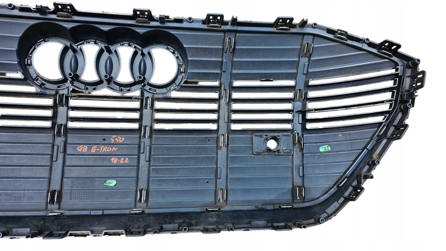 Audi Q8 e-tron Kühlergrill FRONTGRILL Kühlergitter 4KE853651 - Thumbnail 9