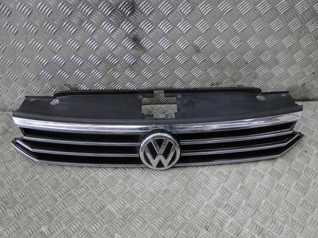 VW Passat B8 Kühlergrill FRONTGRILL Kühlergitter 3G0853653 - Thumbnail 1