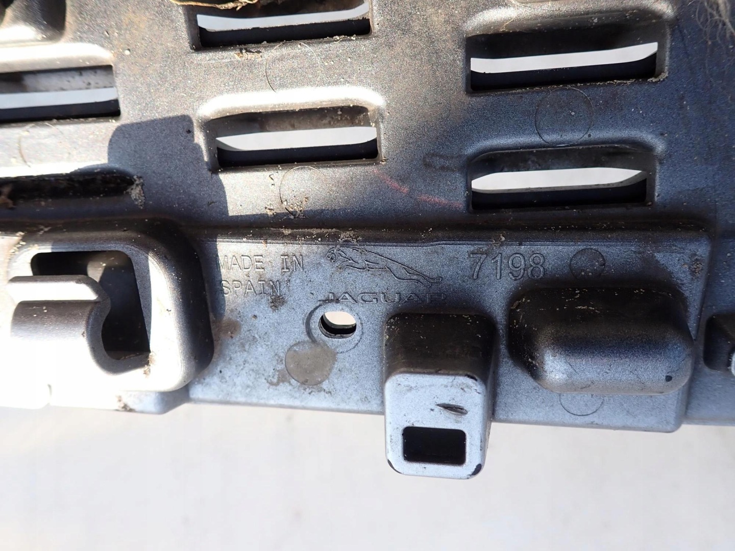 Jaguar I-Pace X590 Kühlergrill FRONTGRILL Kühlergitter J9D317820A - Thumbnail 4