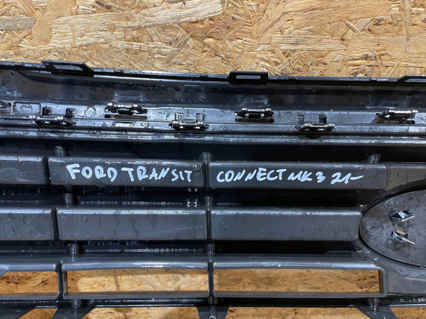 Ford Transit Connect II Mk2 Kühlergrill FRONTGRILL Kühlergitter - Thumbnail 9