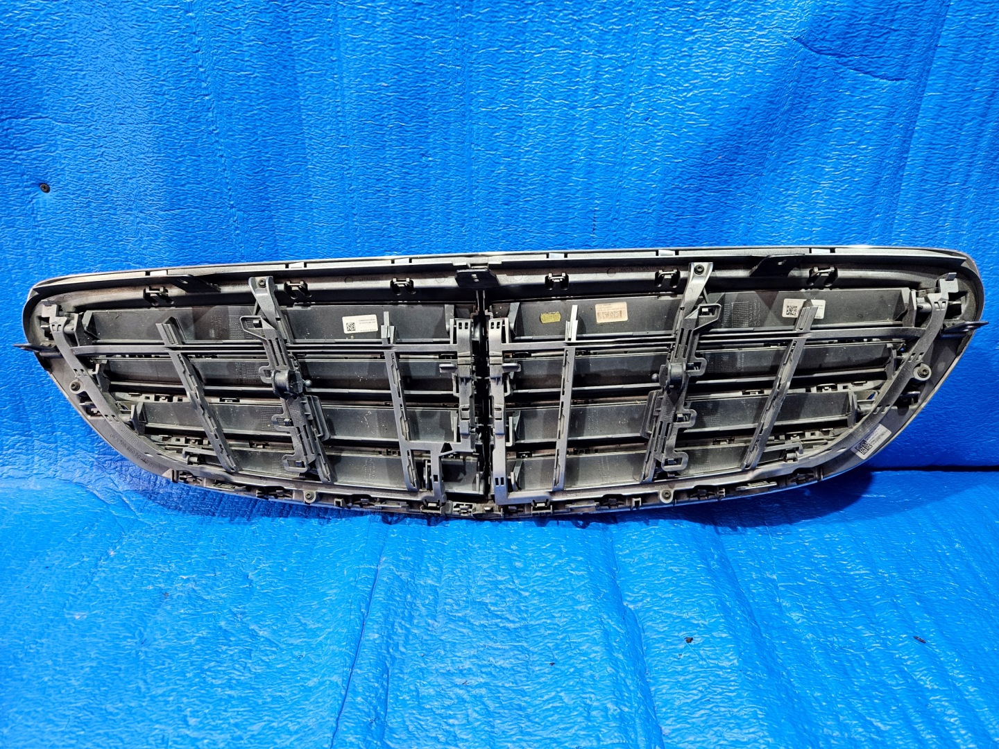 Mercedes-Benz C-Klasse W205 Kühlergrill FRONTGRILL Kühlergitter A2058805901 - Thumbnail 8