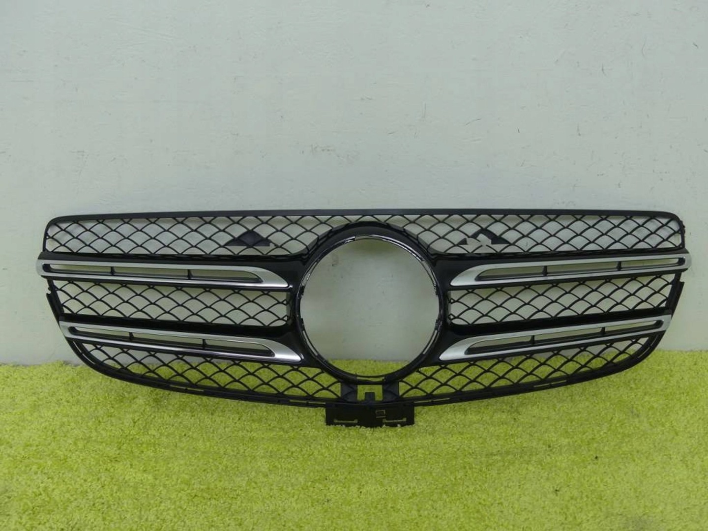 Mercedes-Benz GLE W166 Kühlergrill FRONTGRILL Kühlergitter A1668880260 - Thumbnail 1