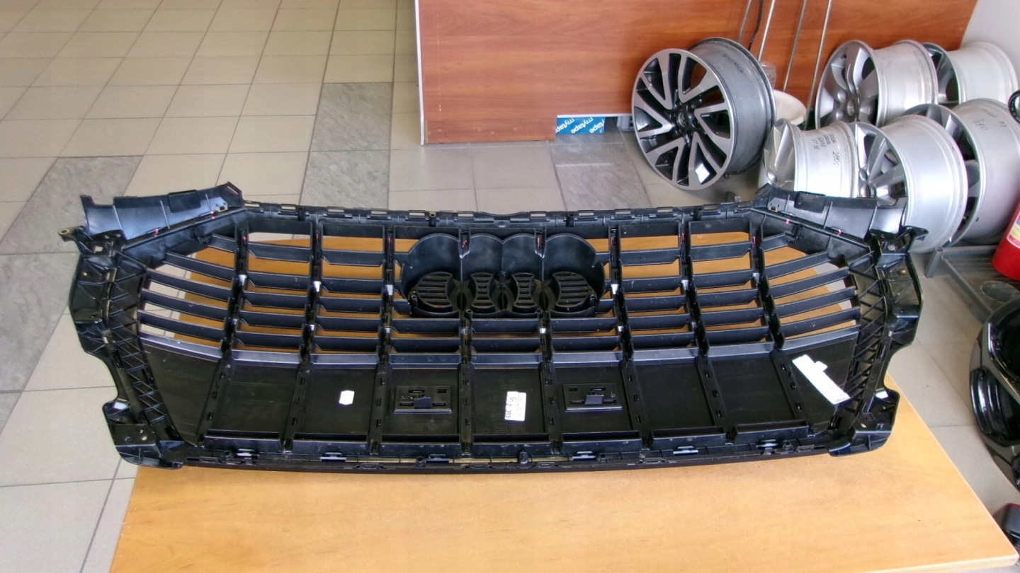 Audi Q3 Kühlergrill FRONTGRILL Kühlergitter 83A853651E - Thumbnail 5