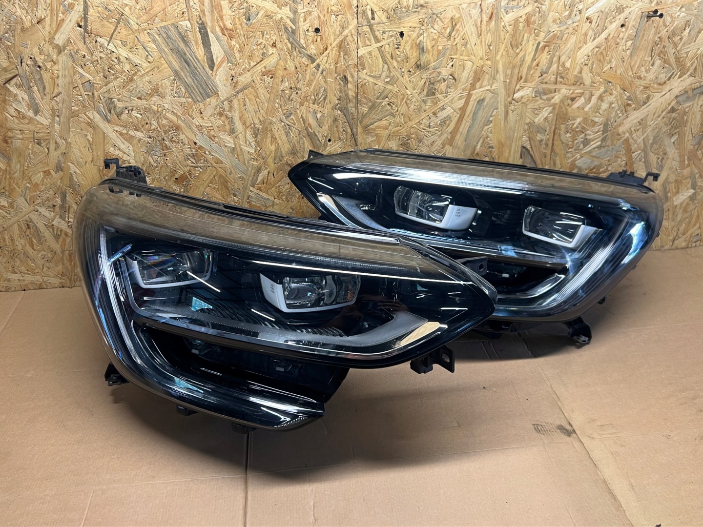 Frontscheinwerfer Renault MĂ©gane I BA.. 260601197R LED Links Headlight - Thumbnail 1