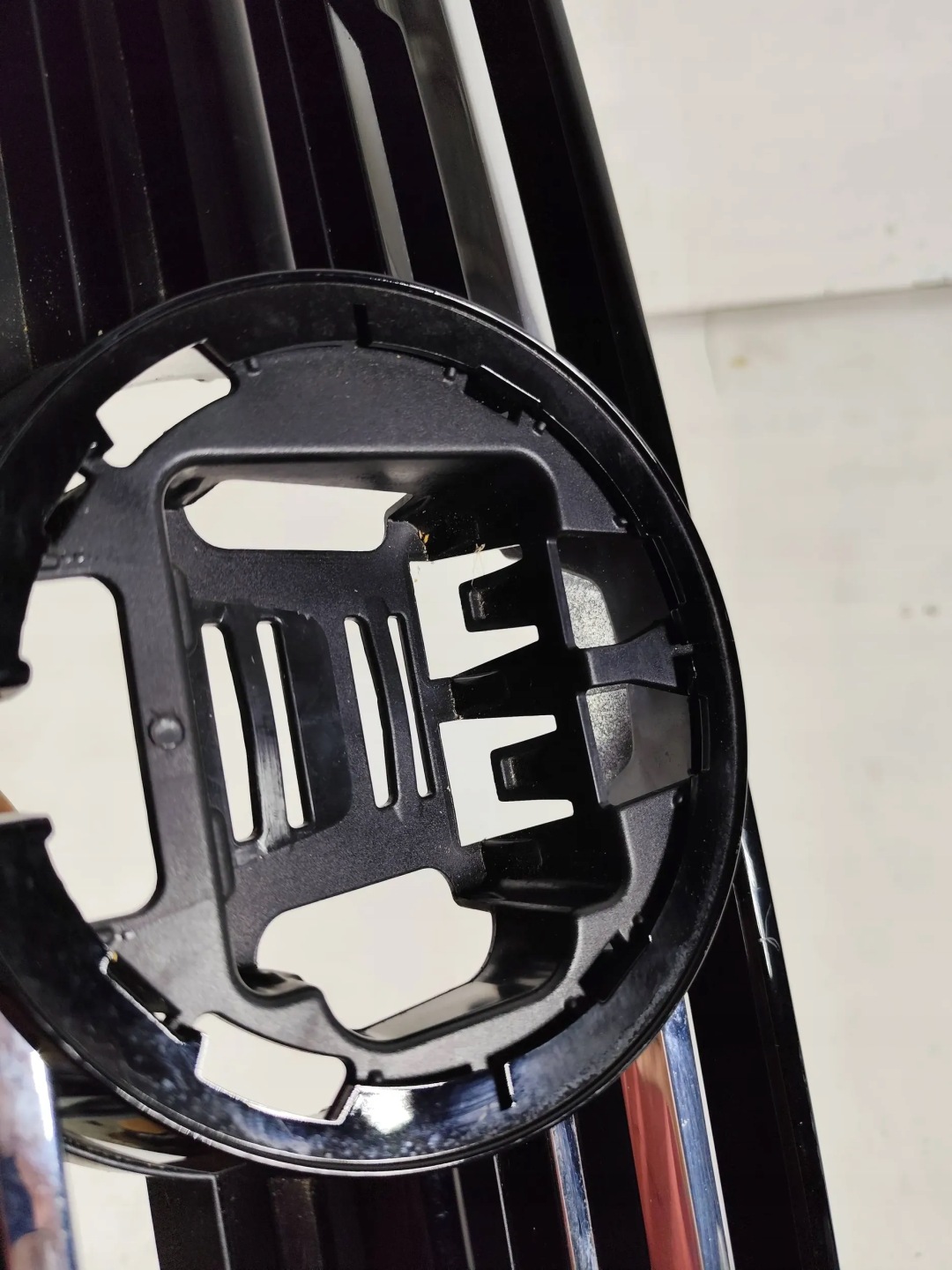VW Tiguan Kühlergrill FRONTGRILL Kühlergitter 5NA853651C - Thumbnail 10