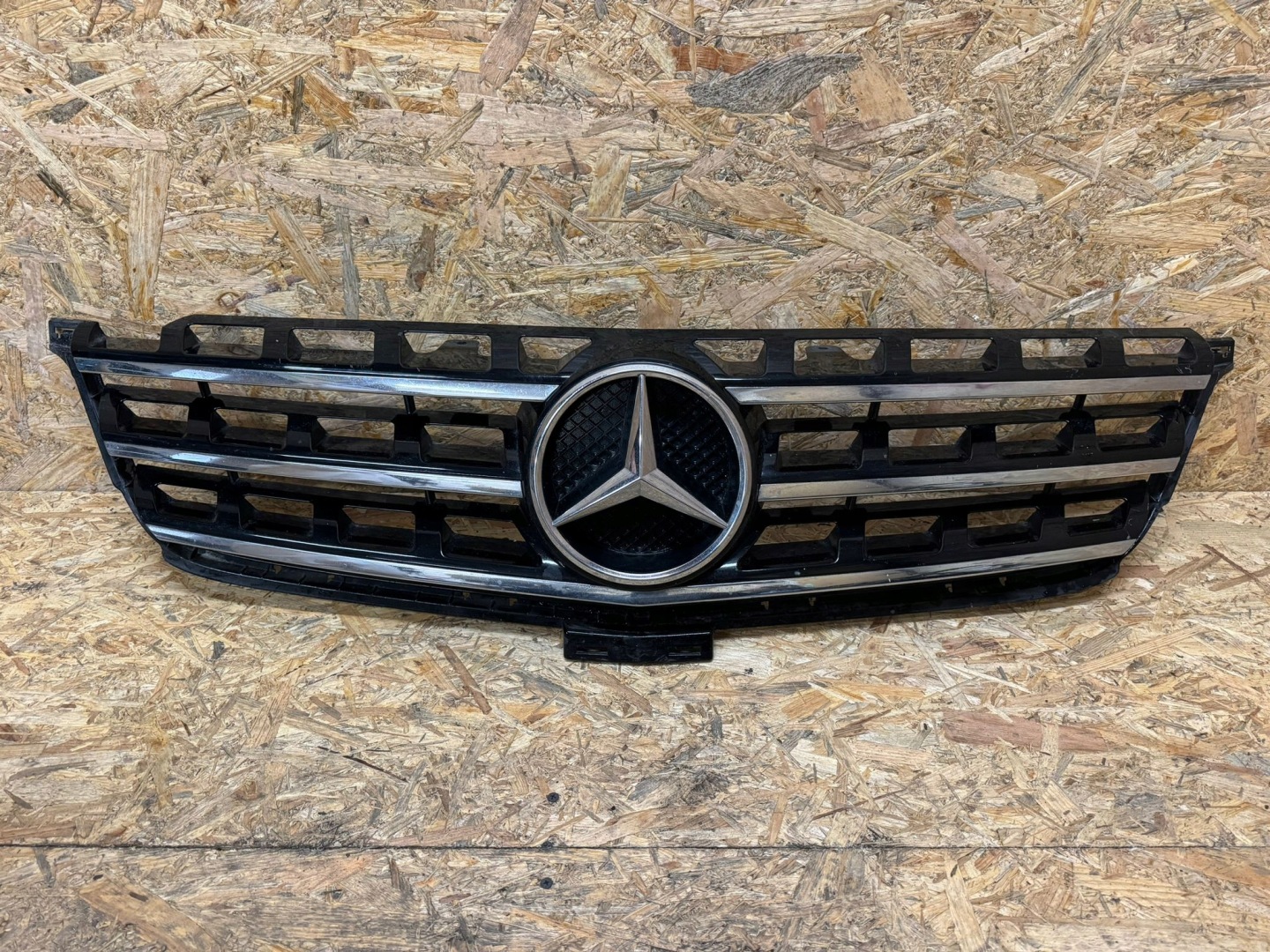 Mercedes-Benz GLE W166 Kühlergrill FRONTGRILL Kühlergitter A1668800123 - Thumbnail 1