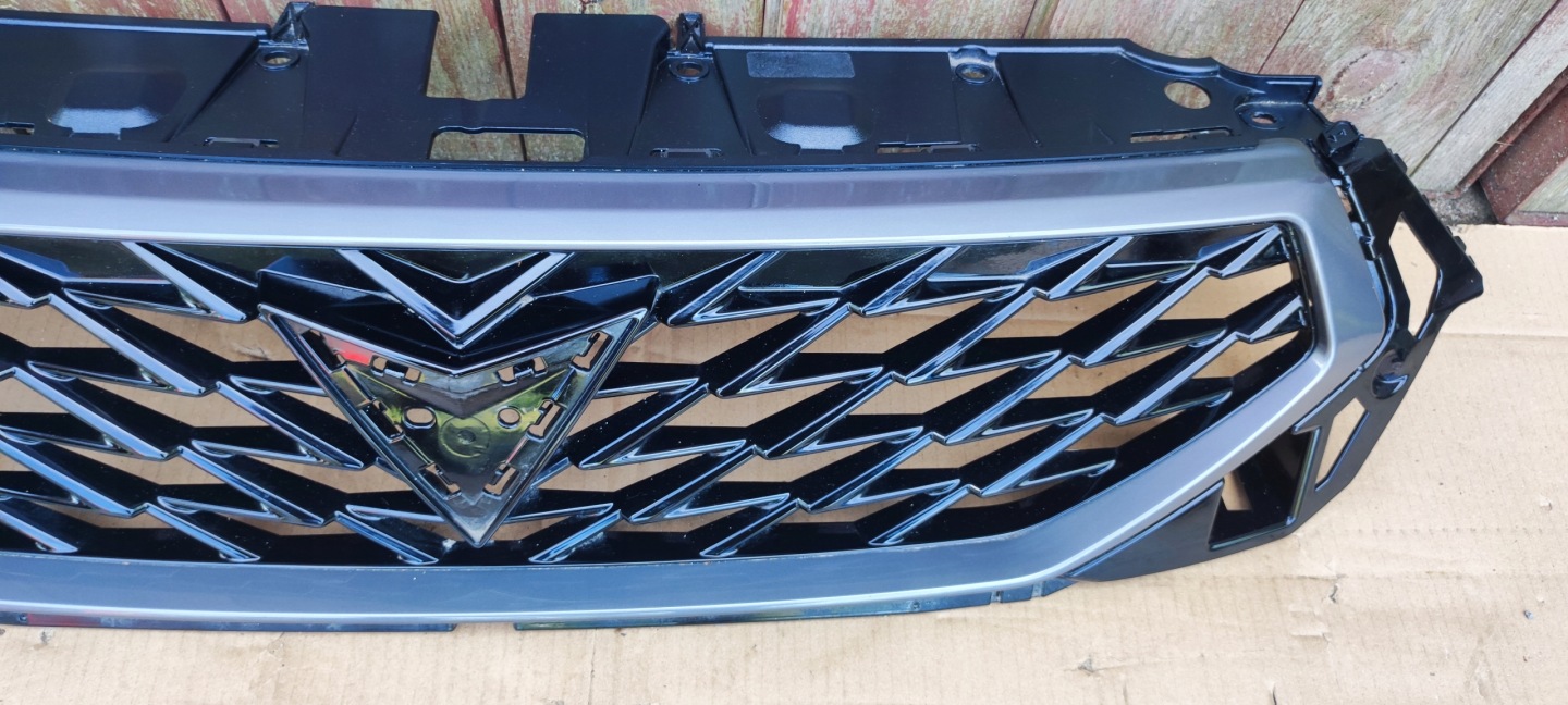 SEAT Ateca 575 Kühlergrill FRONTGRILL Kühlergitter 575853654Q - Thumbnail 4