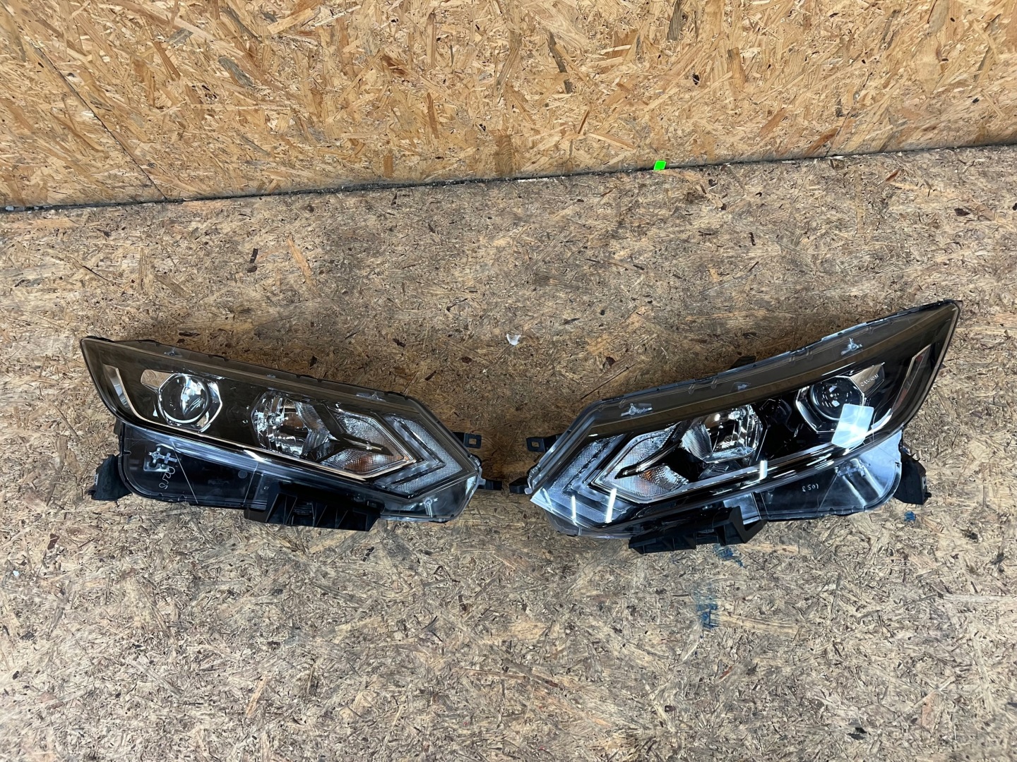 Frontscheinwerfer Nissan Qashqai J11 NISSANQAS LED Links Scheinwerfer Headlight - Thumbnail 1