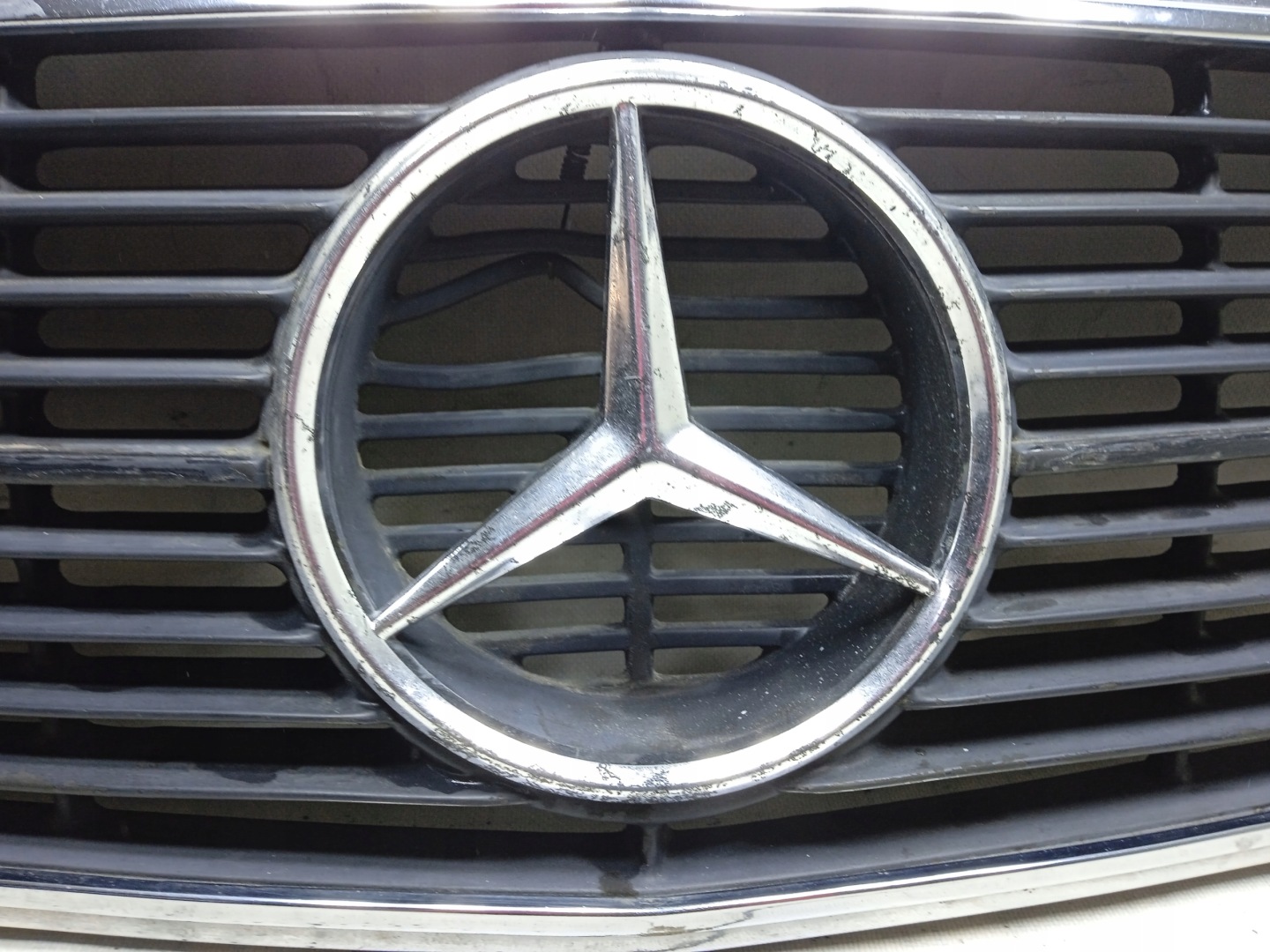 Mercedes-Benz E-Klasse W124 Kühlergrill FRONTGRILL Kühlergitter - Thumbnail 4