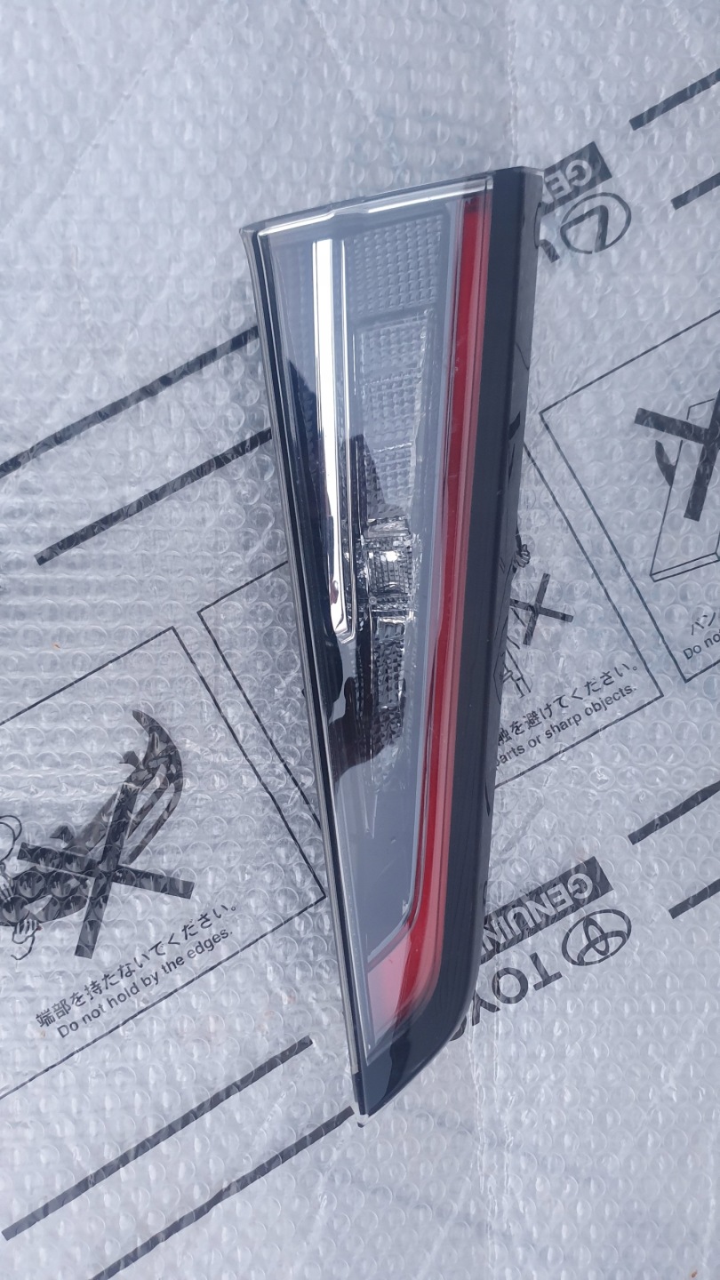 Toyota Corolla E210 Rückleuchte Rearlamp - Thumbnail 1
