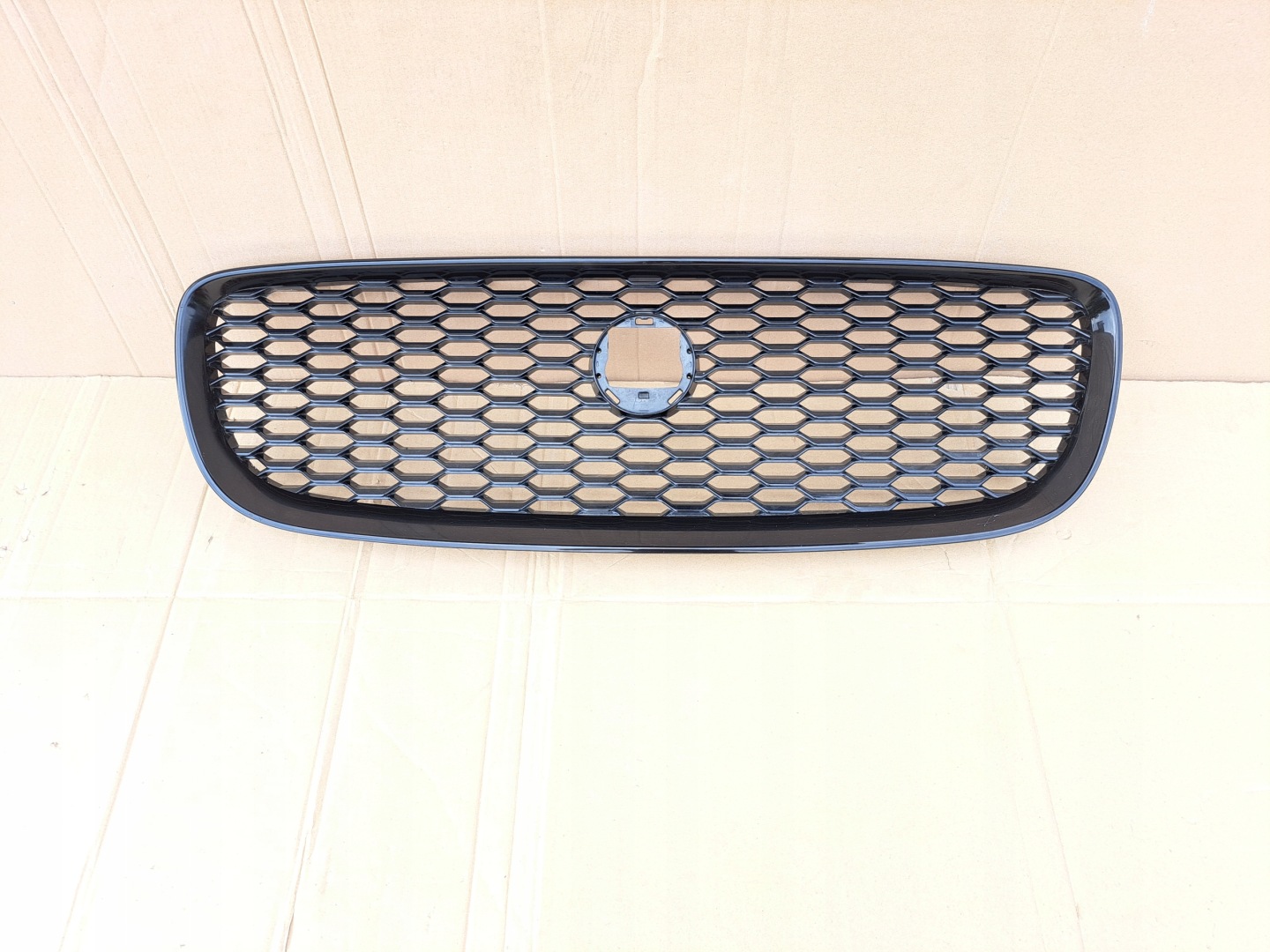 Jaguar E-Pace X540 Kühlergrill FRONTGRILL Kühlergitter 8A133DBJ9C3 - Thumbnail 1