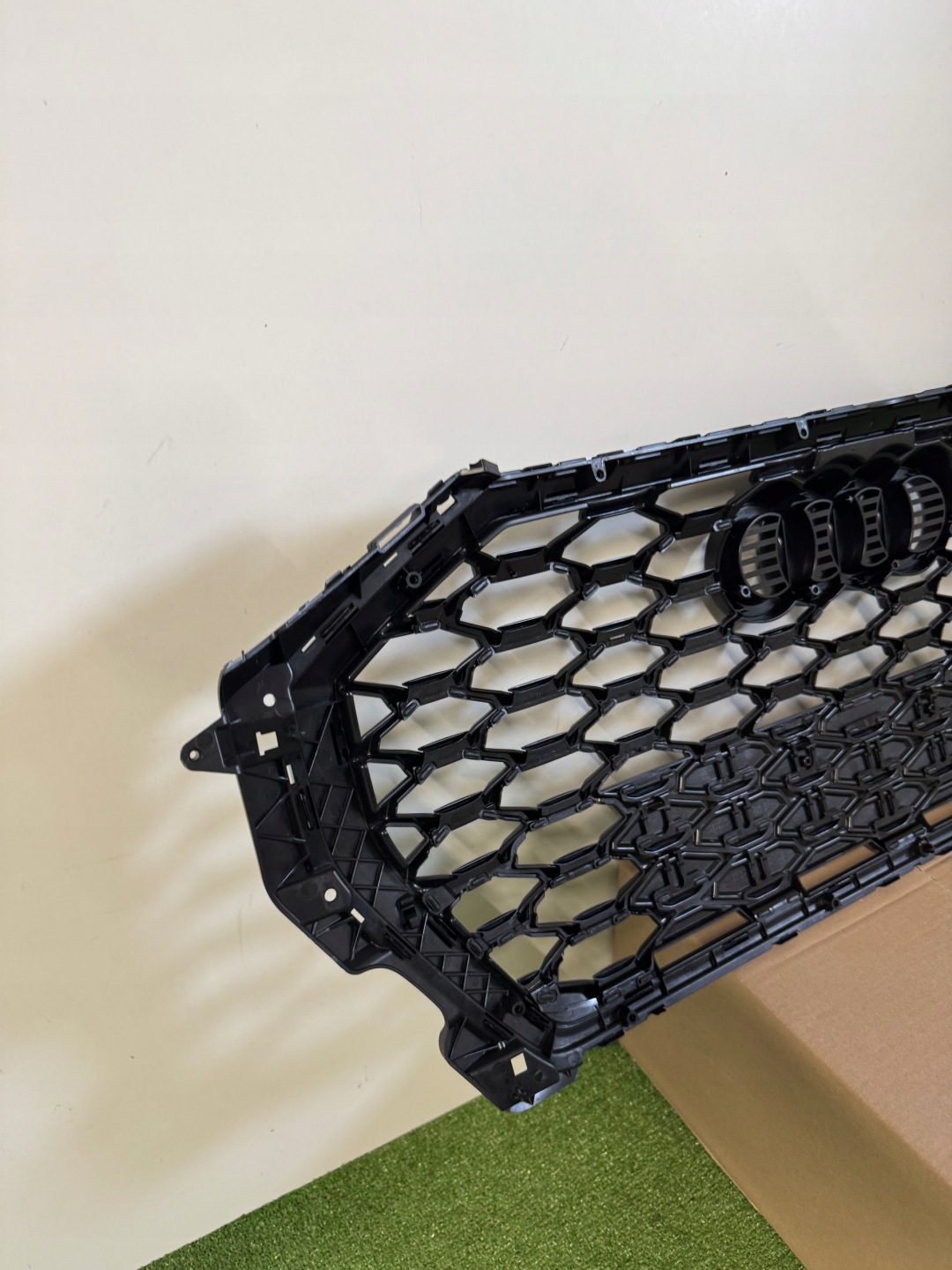Audi Q3 Kühlergrill FRONTGRILL Kühlergitter 83F853651AU - Thumbnail 9