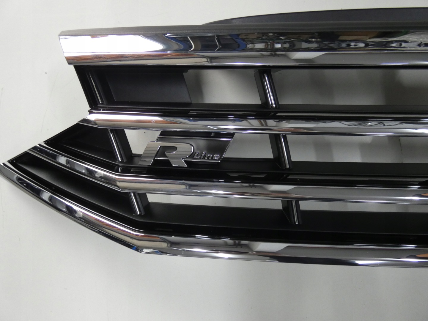 VW Passat 3G0 Kühlergrill FRONTGRILL Kühlergitter 3G0853653 - Thumbnail 5