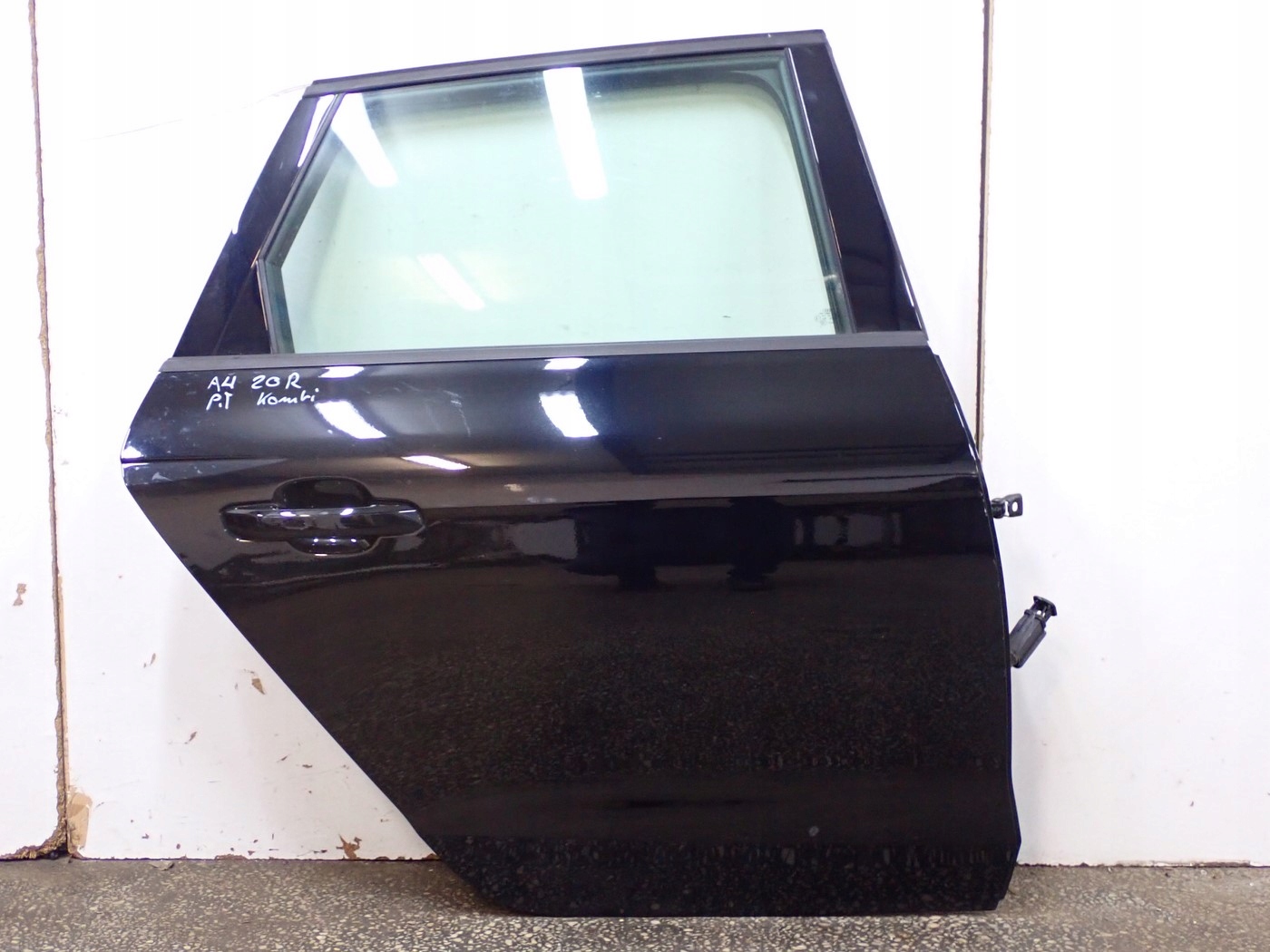Audi A4 B9 Tür Hinten Rechts Kombi Door Porta Porte - Thumbnail 1