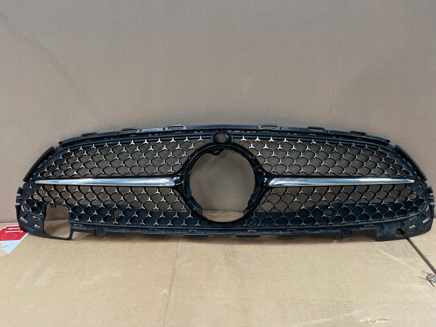 Mercedes-Benz C-Klasse W202 Kühlergrill FRONTGRILL Kühlergitter A2058882100 - Thumbnail 1