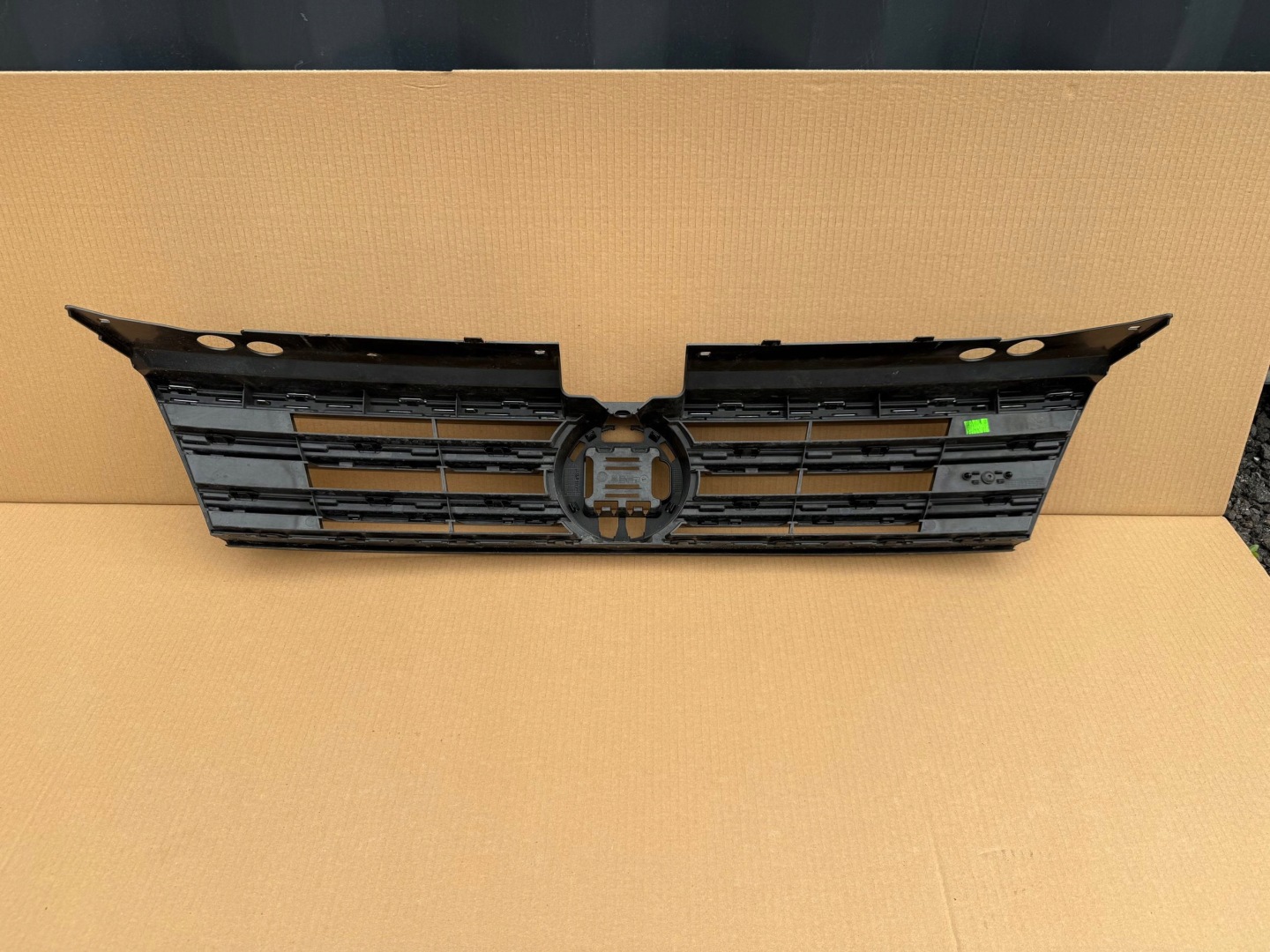 VW Tiguan Kühlergrill FRONTGRILL Kühlergitter 5NA853653RL - Thumbnail 4