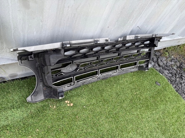 Land Rover Discovery LA Kühlergrill FRONTGRILL Kühlergitter H228138BWD - Thumbnail 8