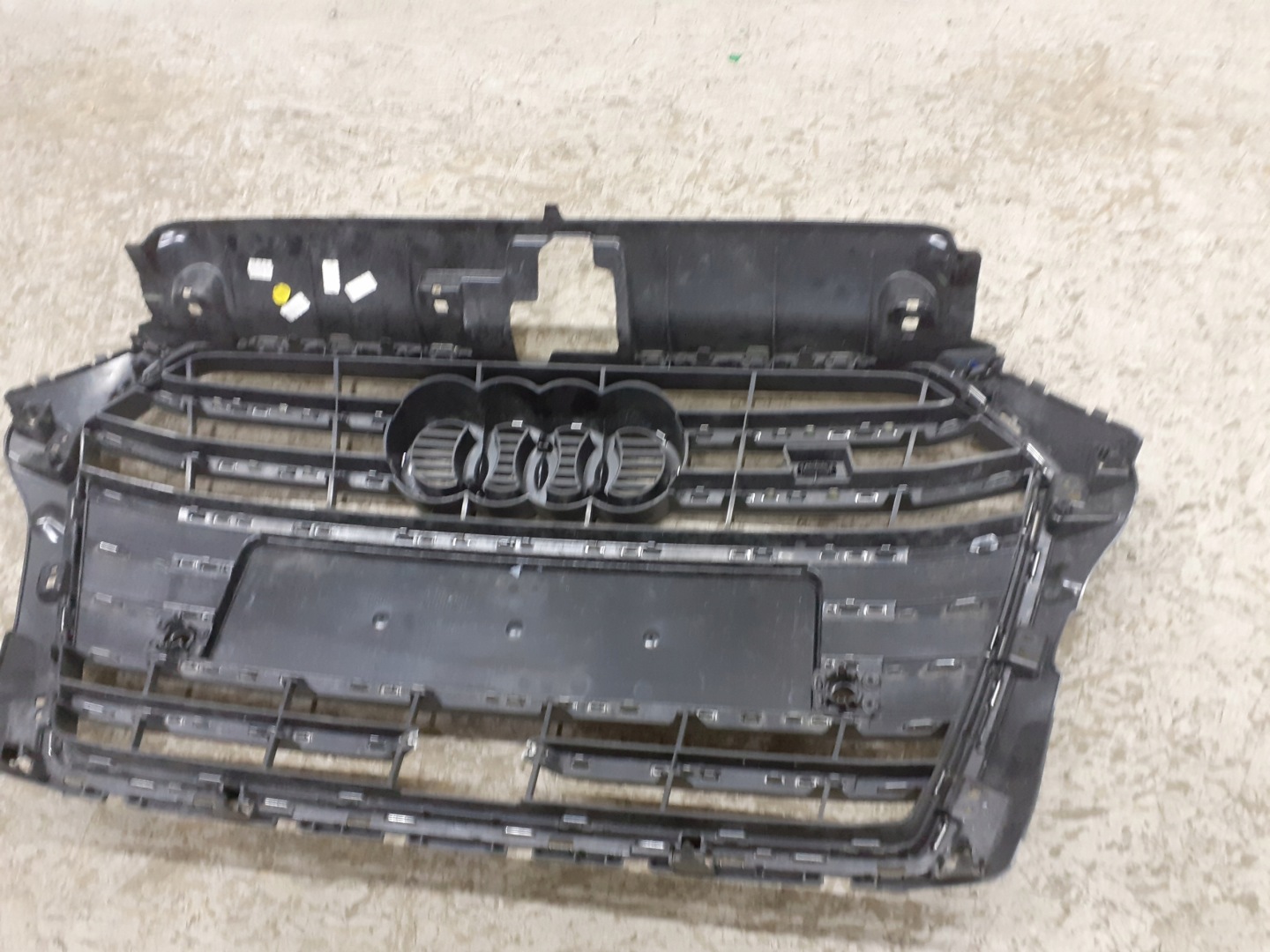 Audi 8V3 Kühlergrill FRONTGRILL Kühlergitter 8V3853651AE - Thumbnail 8