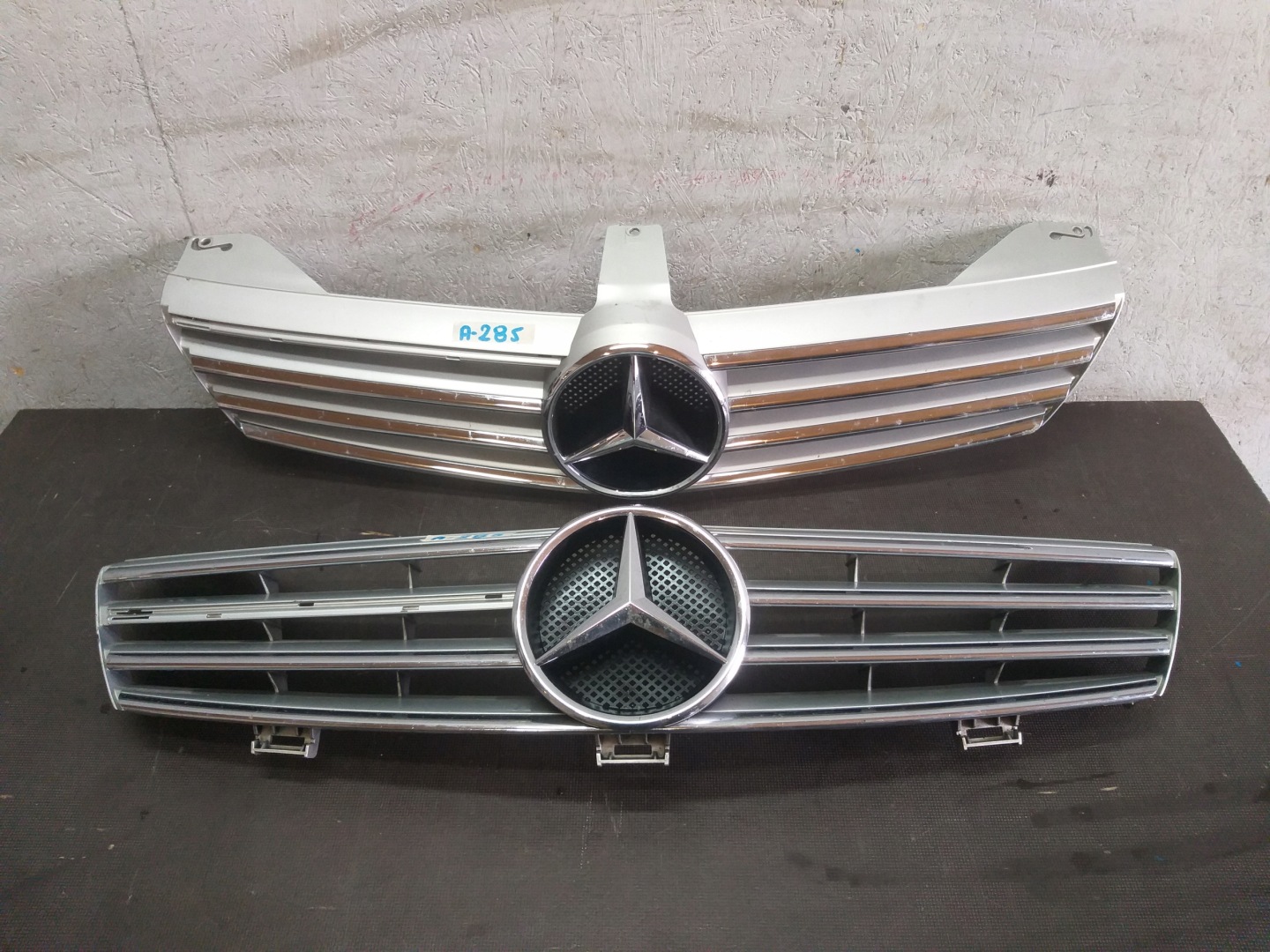 Mercedes-Benz CLS W218 Kühlergrill FRONTGRILL Kühlergitter A2198800083 - Thumbnail 1