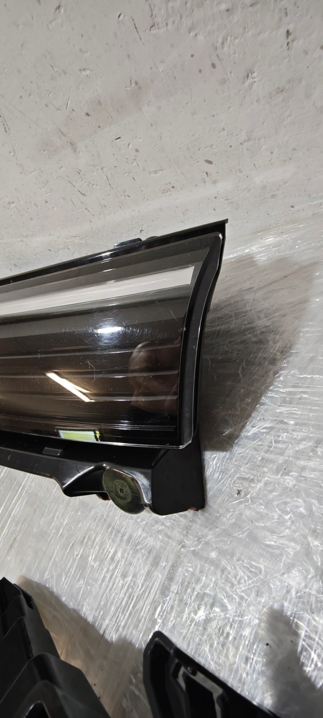 VW Tiguan Kühlergrill FRONTGRILL Kühlergitter 571853651HT - Thumbnail 3