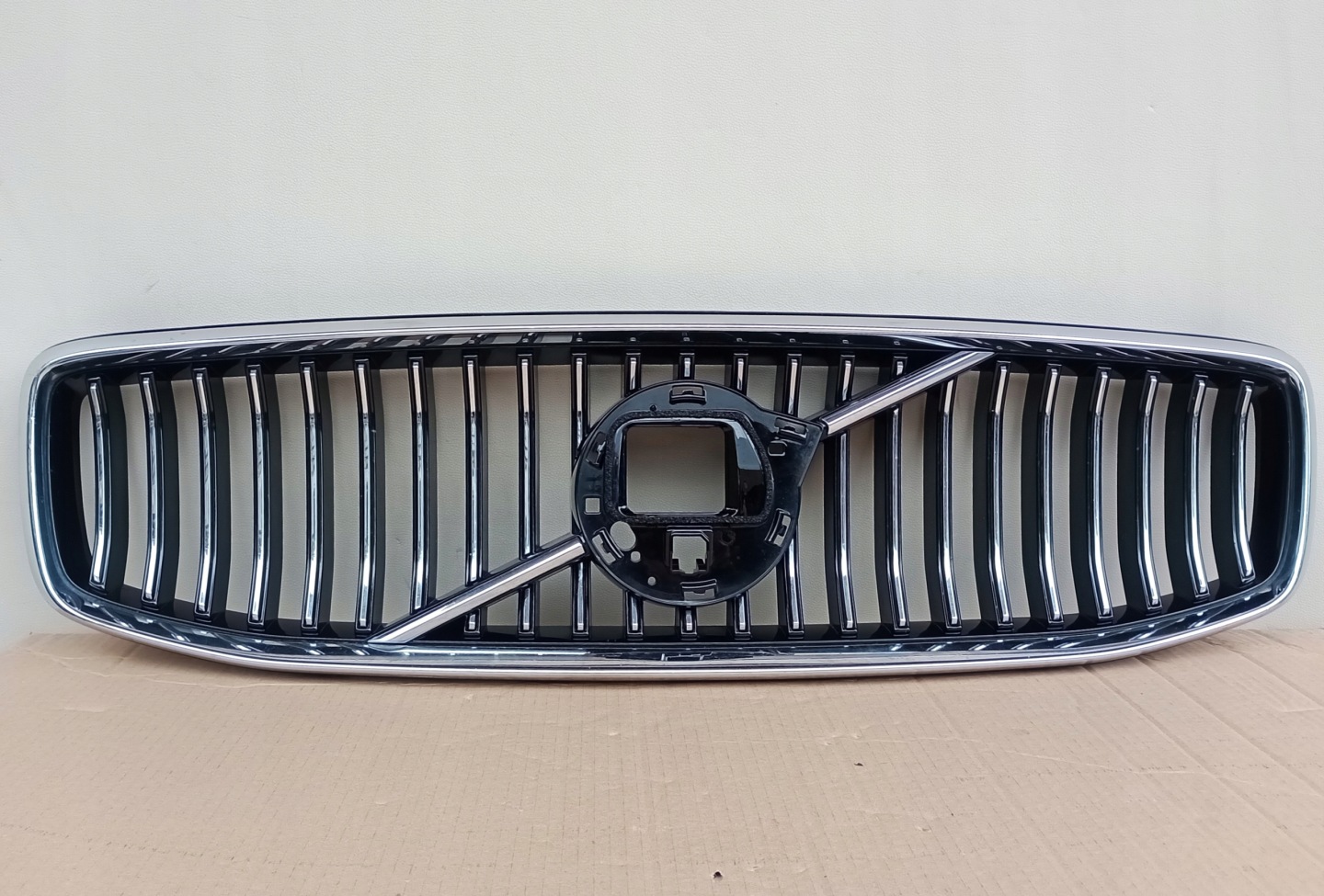 Volvo S90/V90 S90 Kühlergrill FRONTGRILL Kühlergitter 32234088 - Thumbnail 1