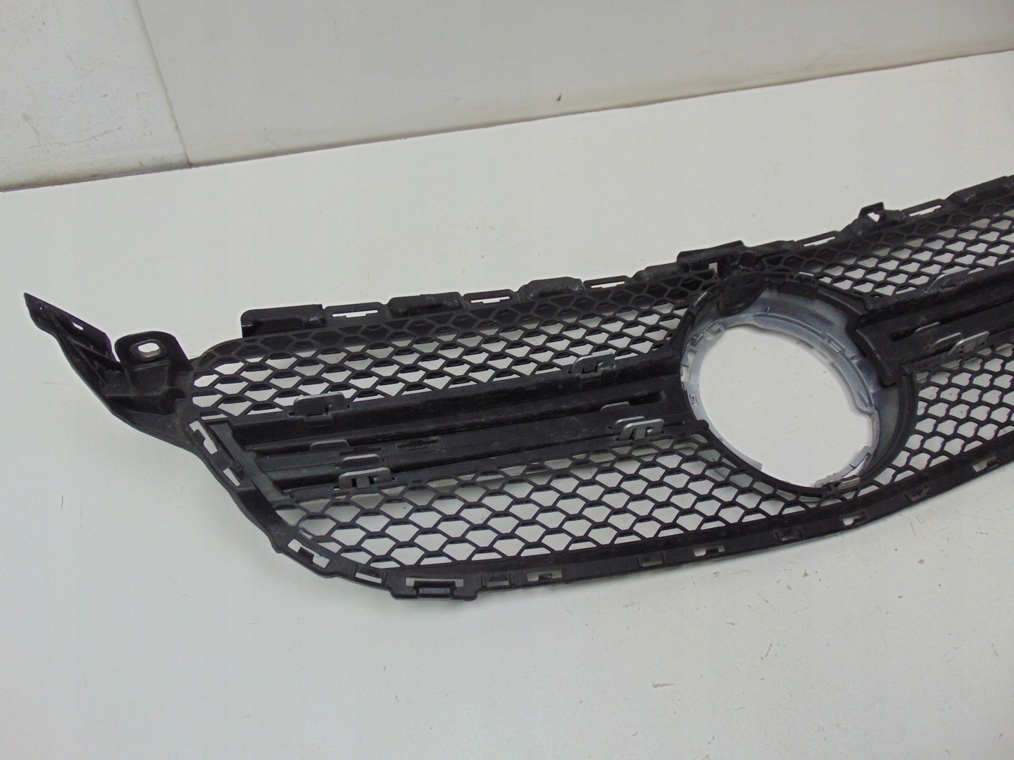 Mercedes-Benz C-Klasse W205 Kühlergrill FRONTGRILL Kühlergitter A2058882000 - Thumbnail 10