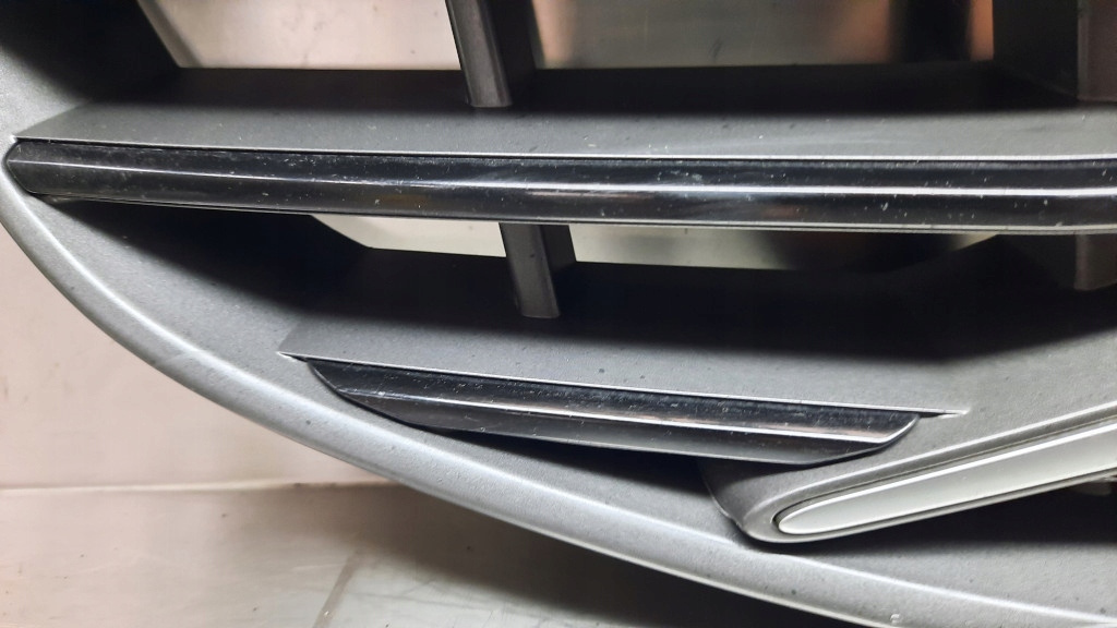 Volvo XC60 Kühlergrill FRONTGRILL Kühlergitter 31386519 - Thumbnail 7