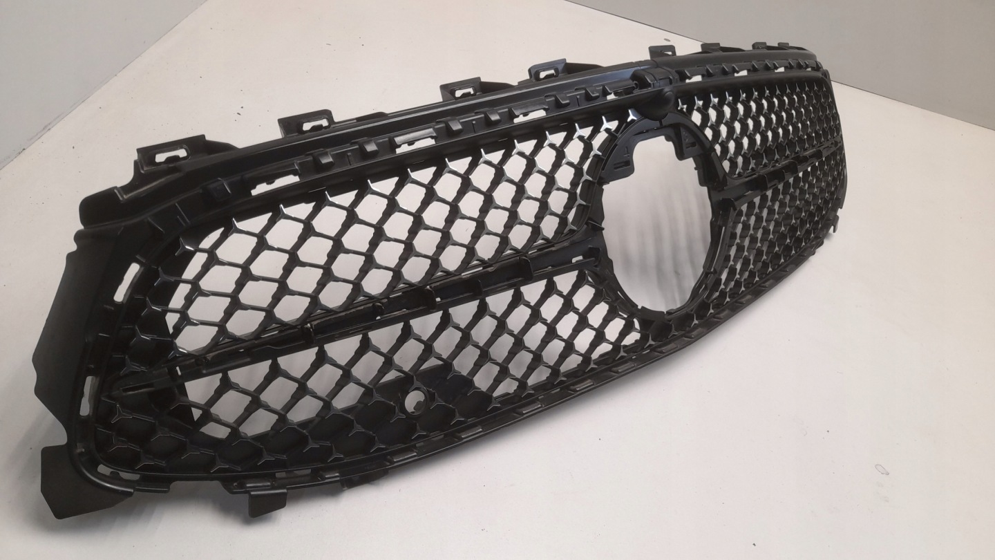 Mercedes-Benz CLA C118 Kühlergrill FRONTGRILL Kühlergitter A1188883800 - Thumbnail 4