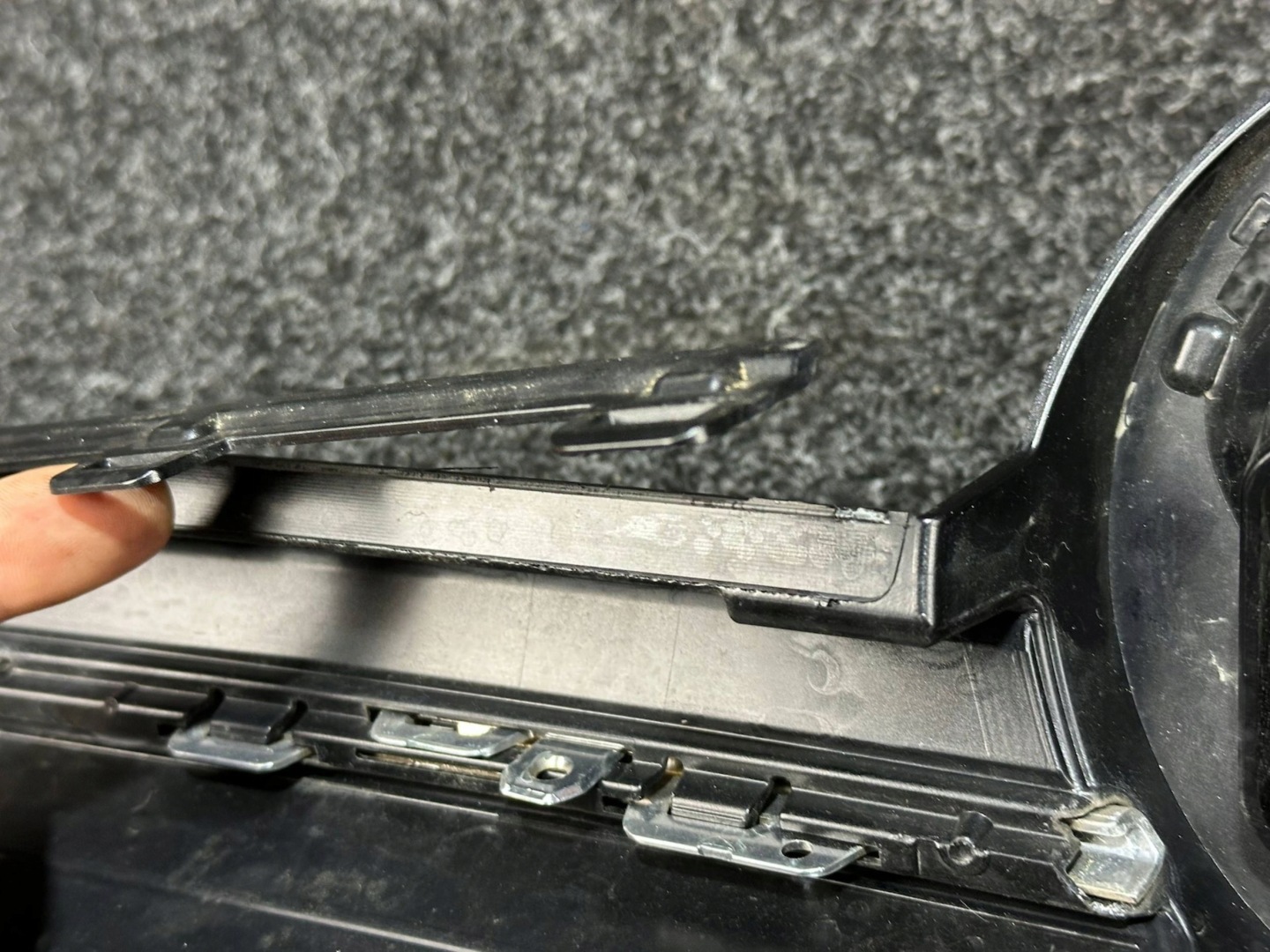 VW Golf V Kühlergrill FRONTGRILL Kühlergitter 5H0853655D - Thumbnail 6