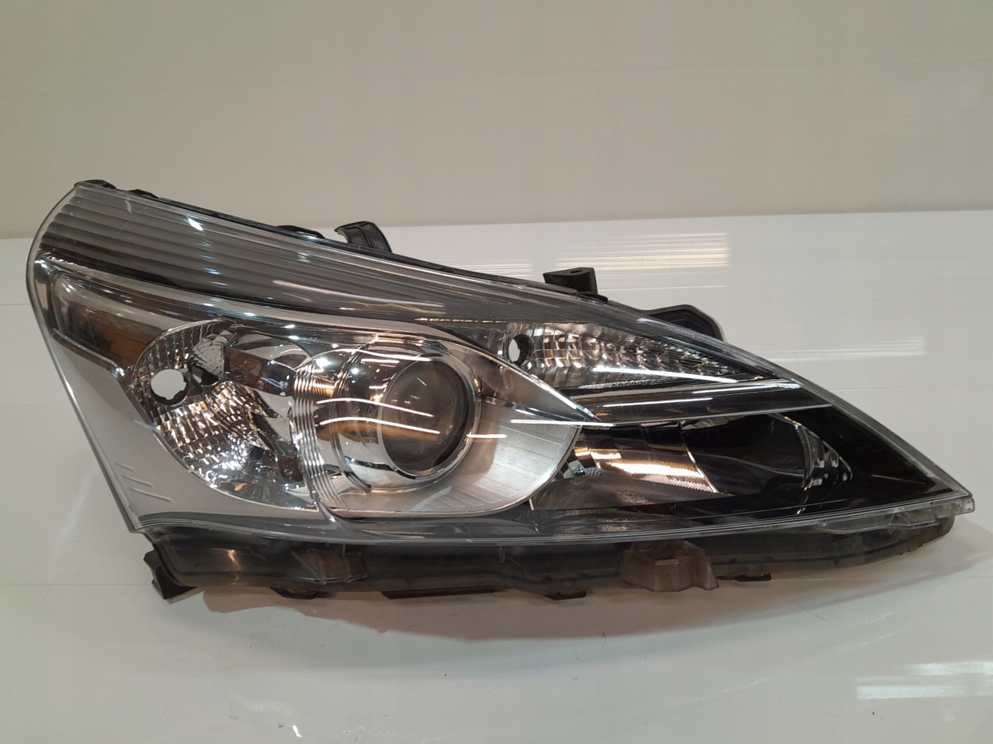 Frontscheinwerfer Toyota Verso AR2 811100F1610 LED Rechts Scheinwerfer Headlight - Thumbnail 1