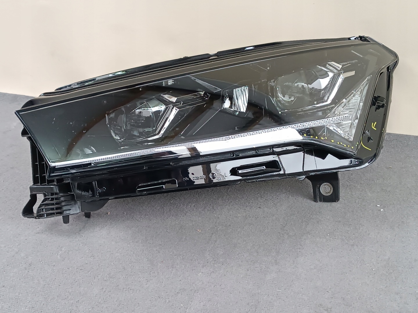 Frontscheinwerfer Skoda Enyaq 5LB 5LB941015A LED Links Scheinwerfer Headlight - Thumbnail 1