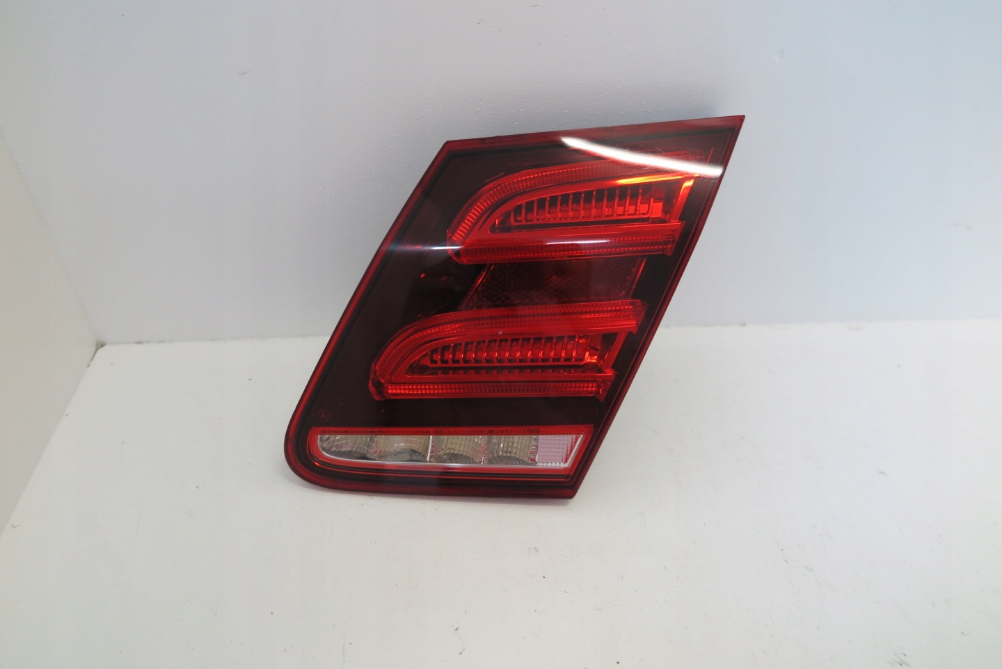 Mercedes-Benz E-Klasse W212 Rückleuchte Rearlamp - Thumbnail 1