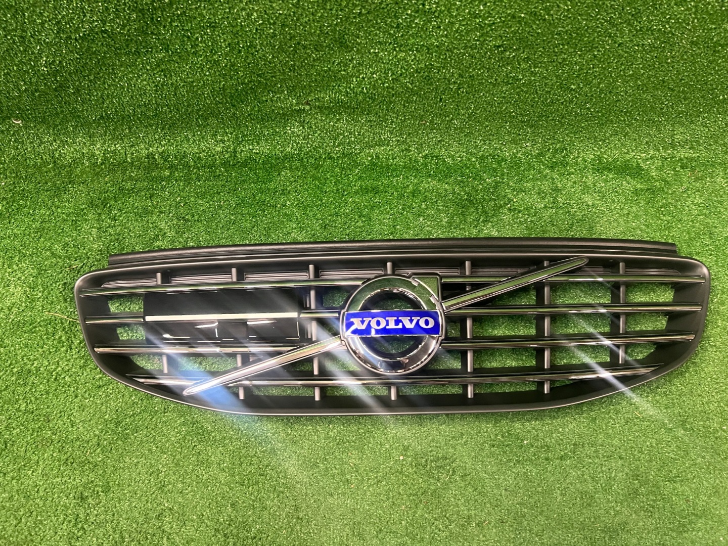 Volvo XC60 Kühlergrill FRONTGRILL Kühlergitter 31333833 - Thumbnail 1