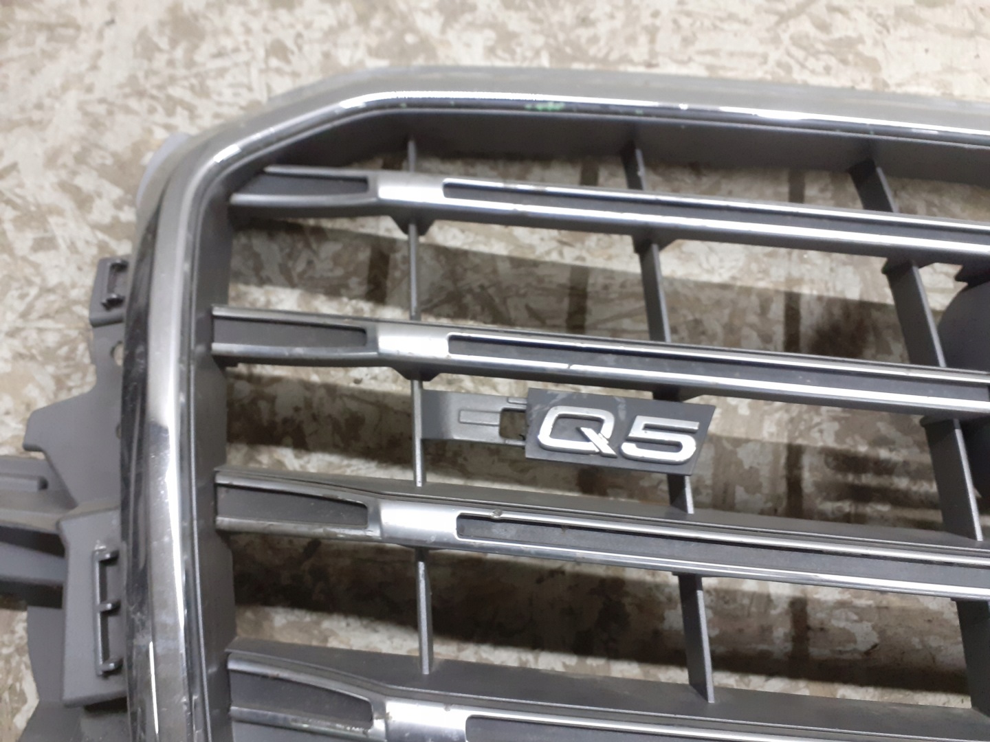 Audi 8R0 Kühlergrill FRONTGRILL Kühlergitter 8R0853651AD - Thumbnail 5