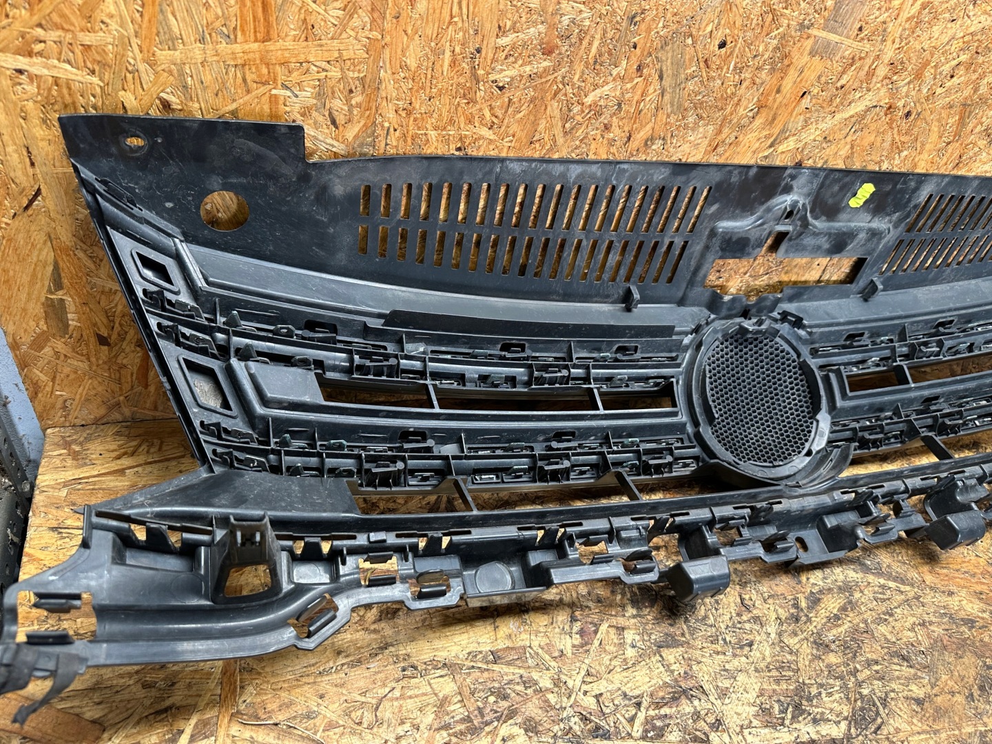 VW Tiguan Kühlergrill FRONTGRILL Kühlergitter 5N0853653E - Thumbnail 10