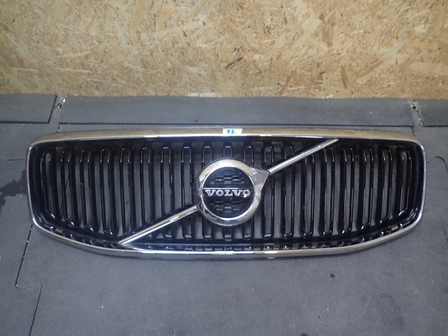 Volvo XC60 Kühlergrill FRONTGRILL Kühlergitter - Thumbnail 1