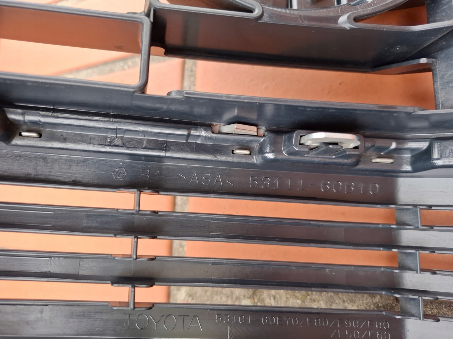 Toyota Land Cruiser J8/J10/J20 J8 Kühlergrill FRONTGRILL Kühlergitter 5311160B10 - Thumbnail 10