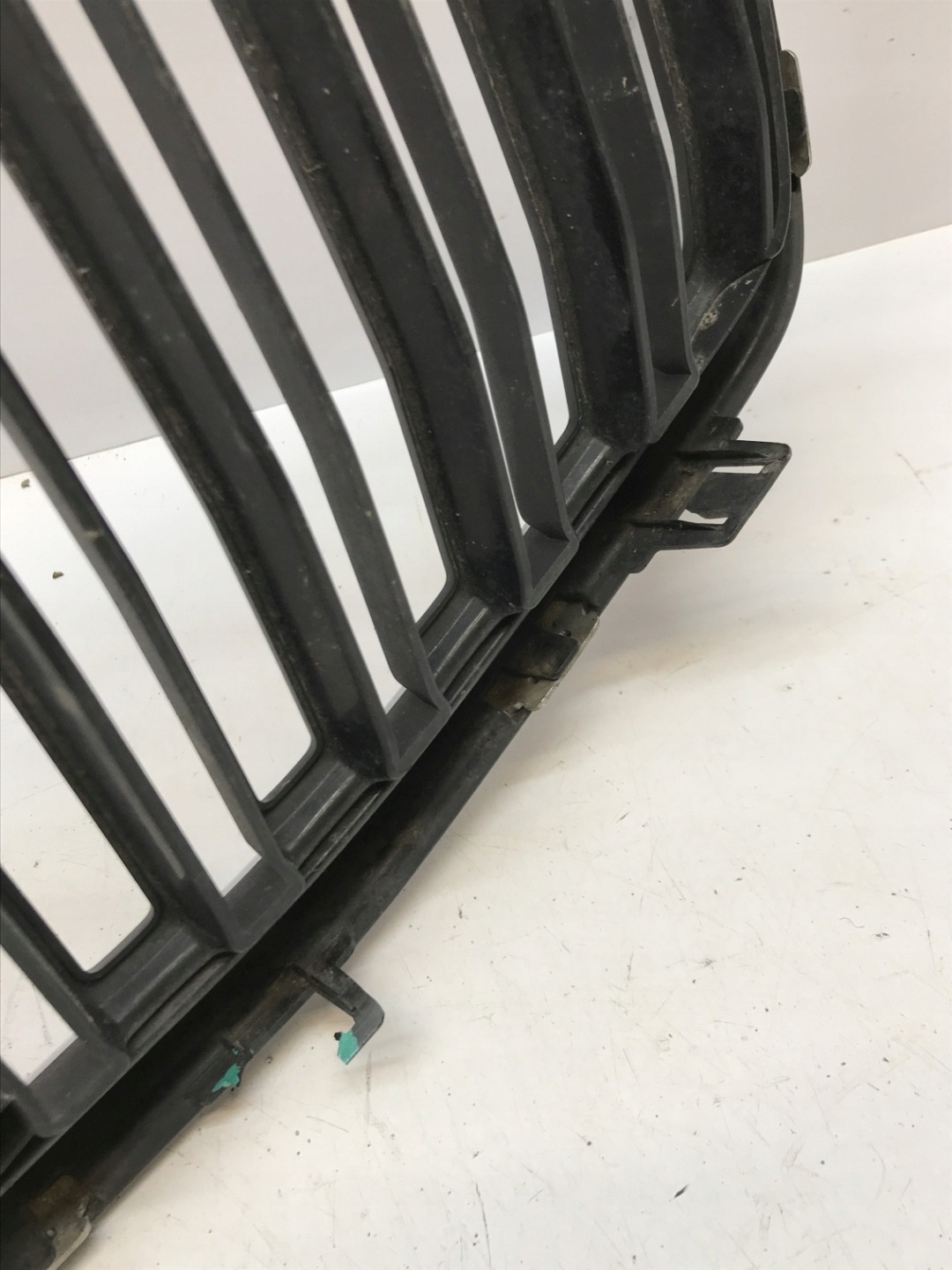 Volvo S60/V60 S60 Kühlergrill FRONTGRILL Kühlergitter 32132225 - Thumbnail 10