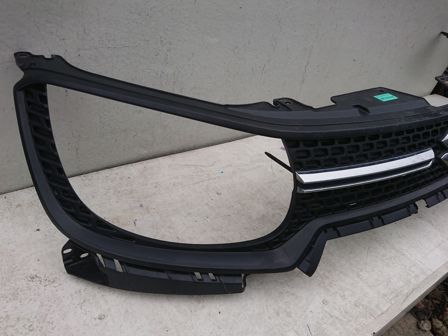 Suzuki Ignis I FH Kühlergrill FRONTGRILL Kühlergitter 7211262R0KOLU - Thumbnail 3